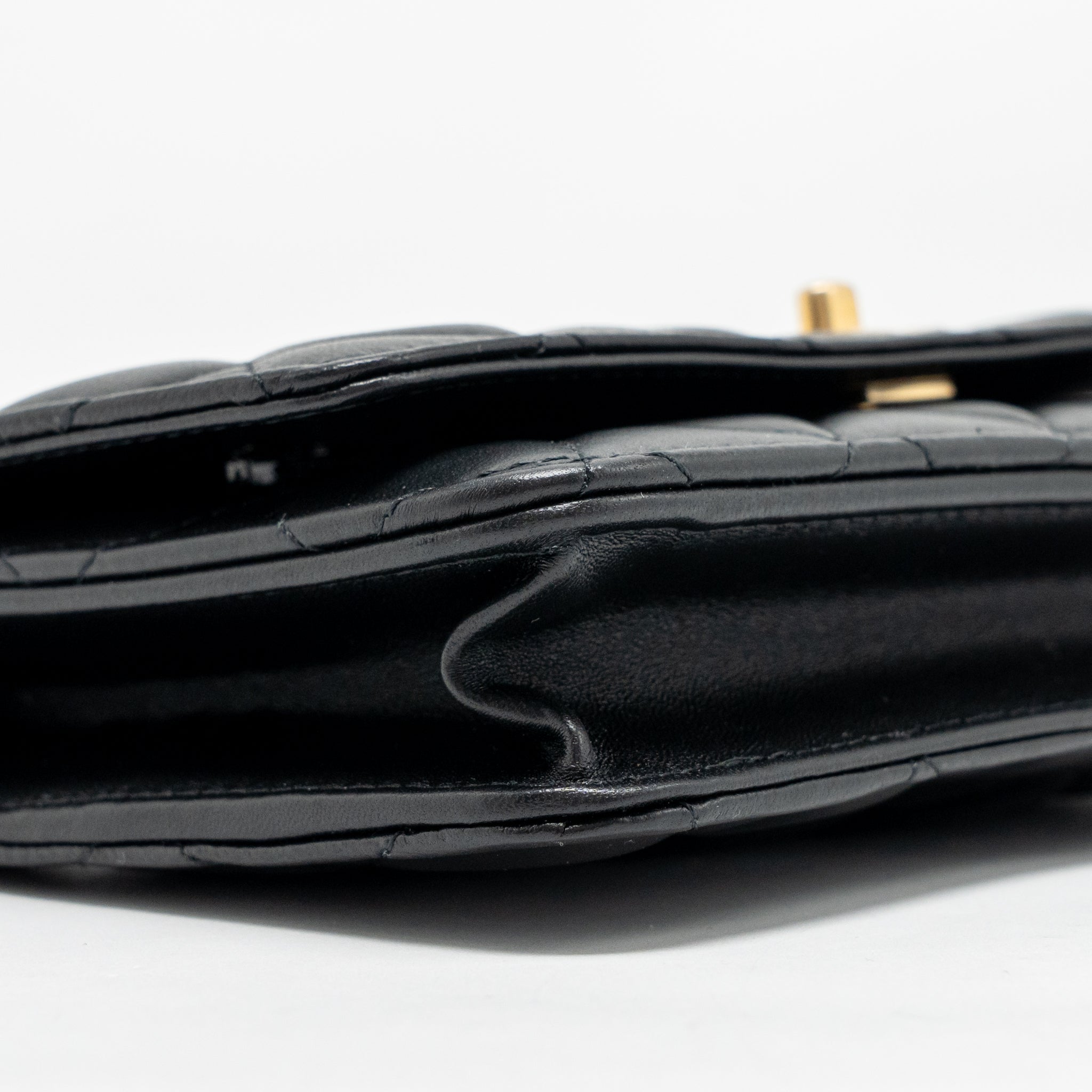 CHANEL PEARL CRUSH WALLET ON CHAIN LAMBSKIN BLACK GHW (MICROCHIP)