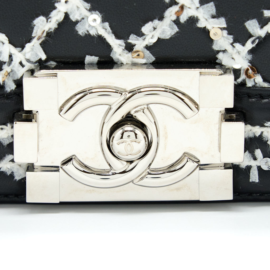CHANEL MEDIUM BOY BAG LIMITED LAMBSKIN BLACK/WHITE SHW