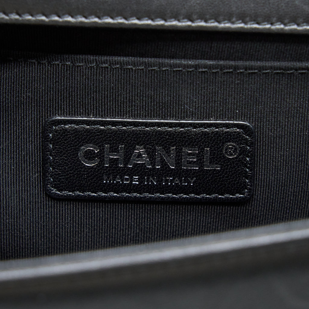 CHANEL MEDIUM BOY BAG LIMITED LAMBSKIN BLACK/WHITE SHW