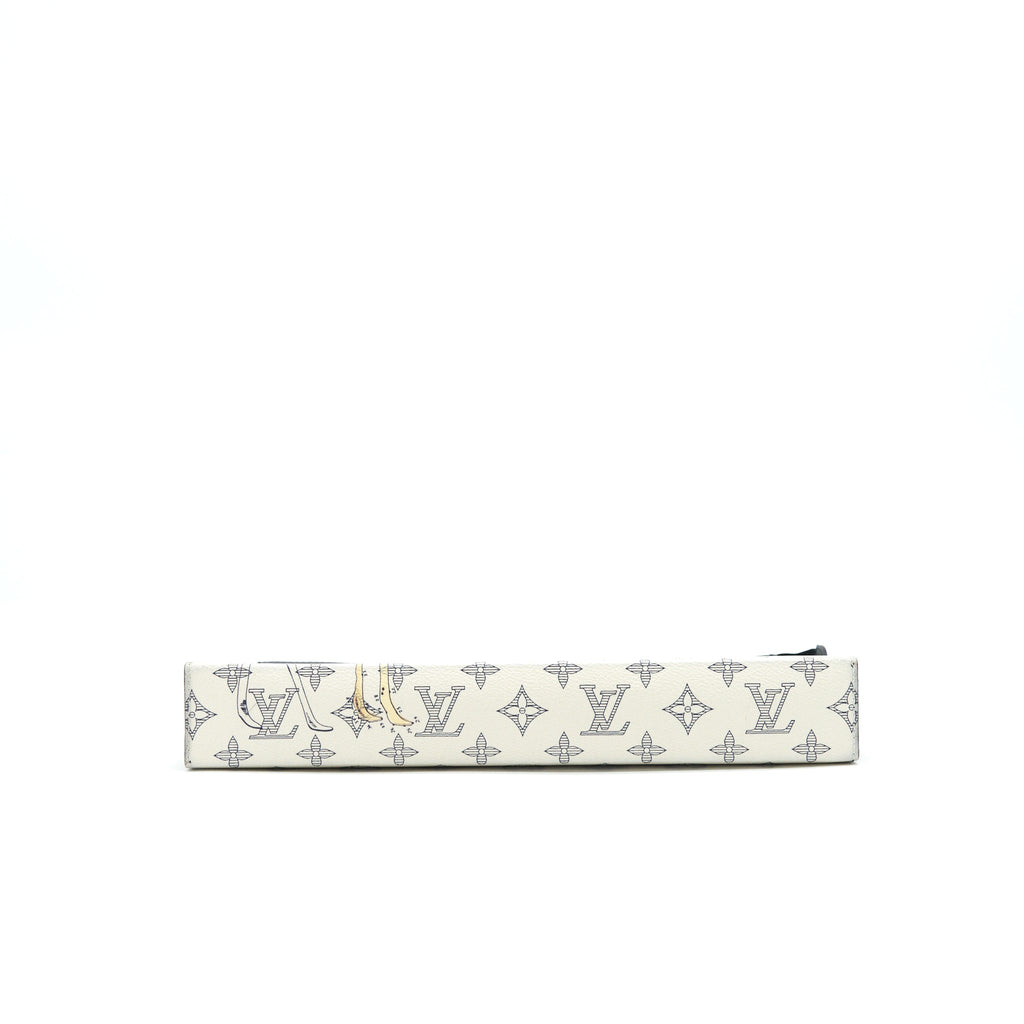 LOUIS VUITTON CHAPMAN POCHETTE VOYAGE GM