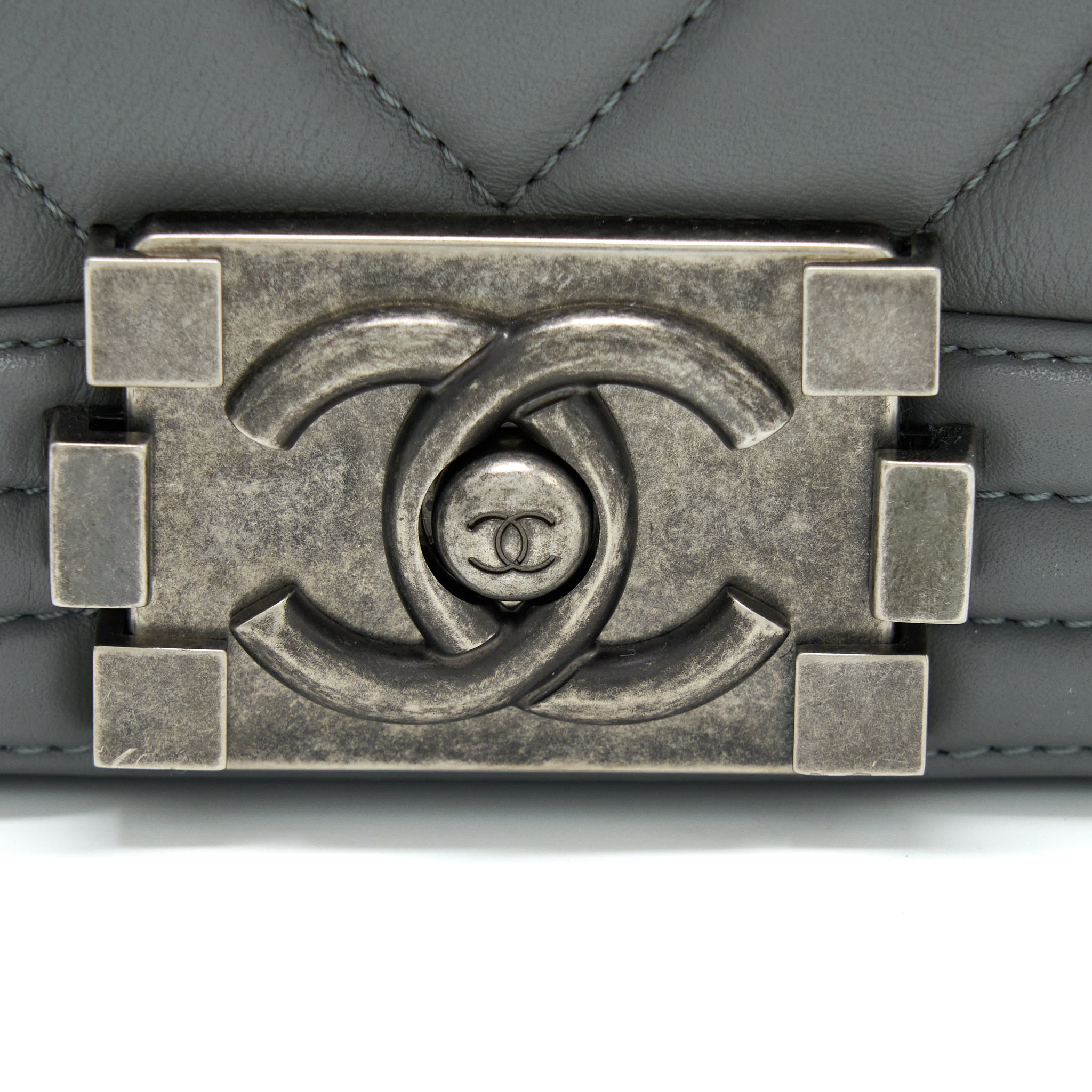 CHANEL SMALL BOY BAG CHEVRON LAMBSKIN GREY RUTHENIUM HARDWARE