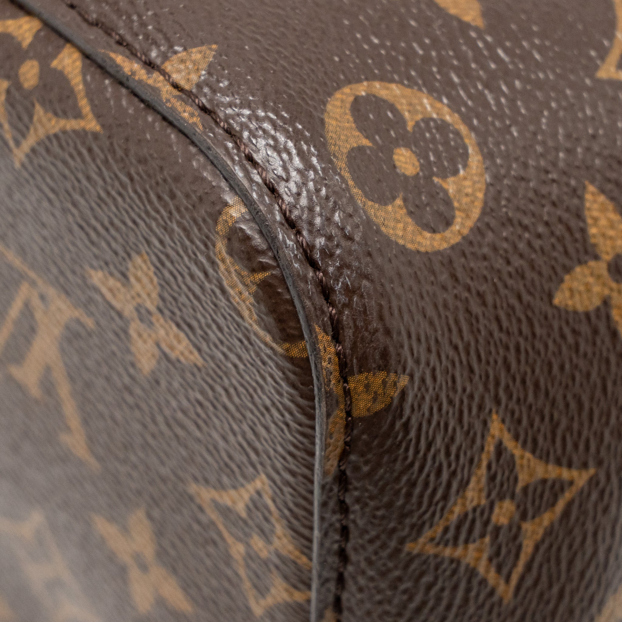 LOUIS VUITTON NEO NOE MONOGRAM CANVAS RED GHW