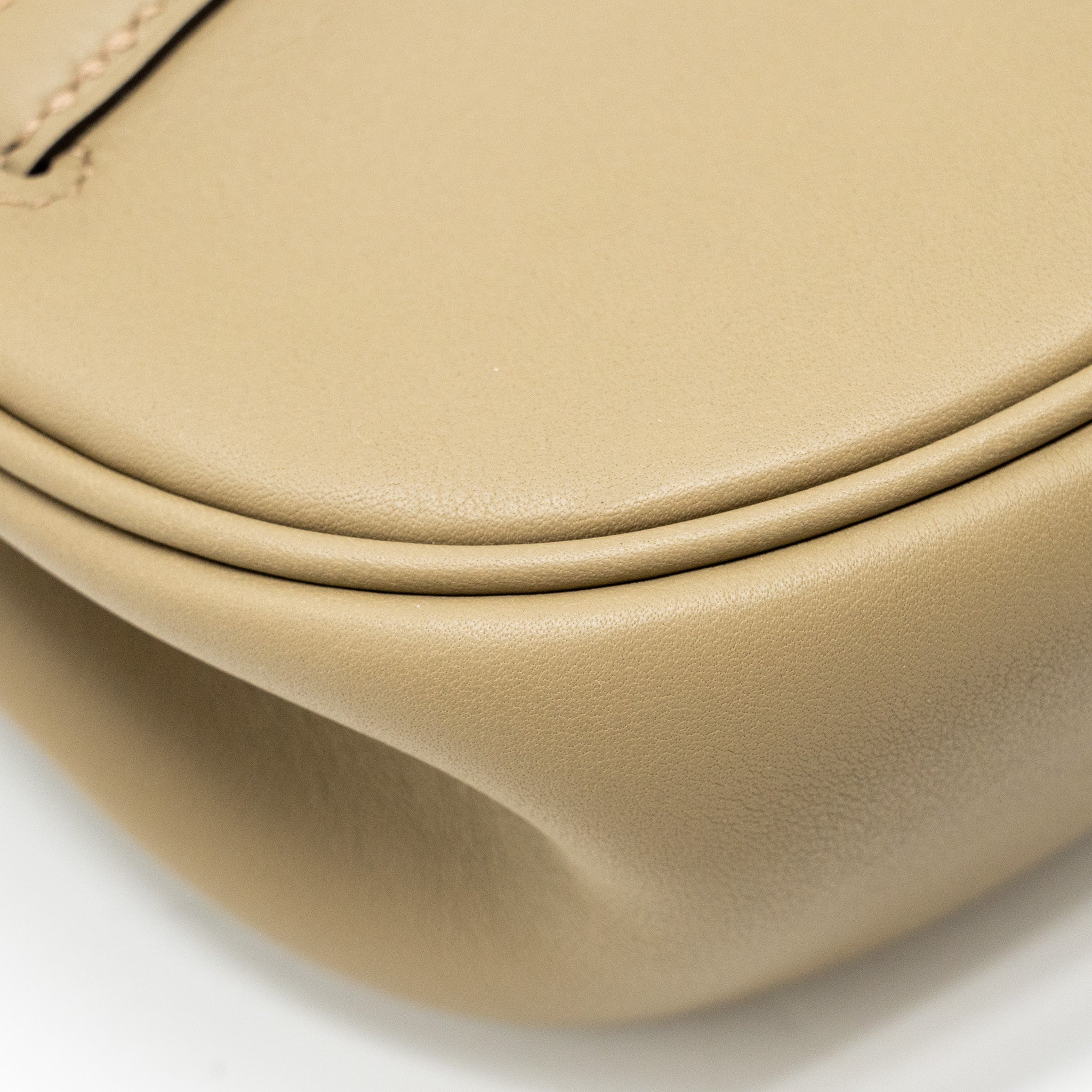 HERMES KELLY MOOVE SWIFT 8Q BEIGE MARFA SHW