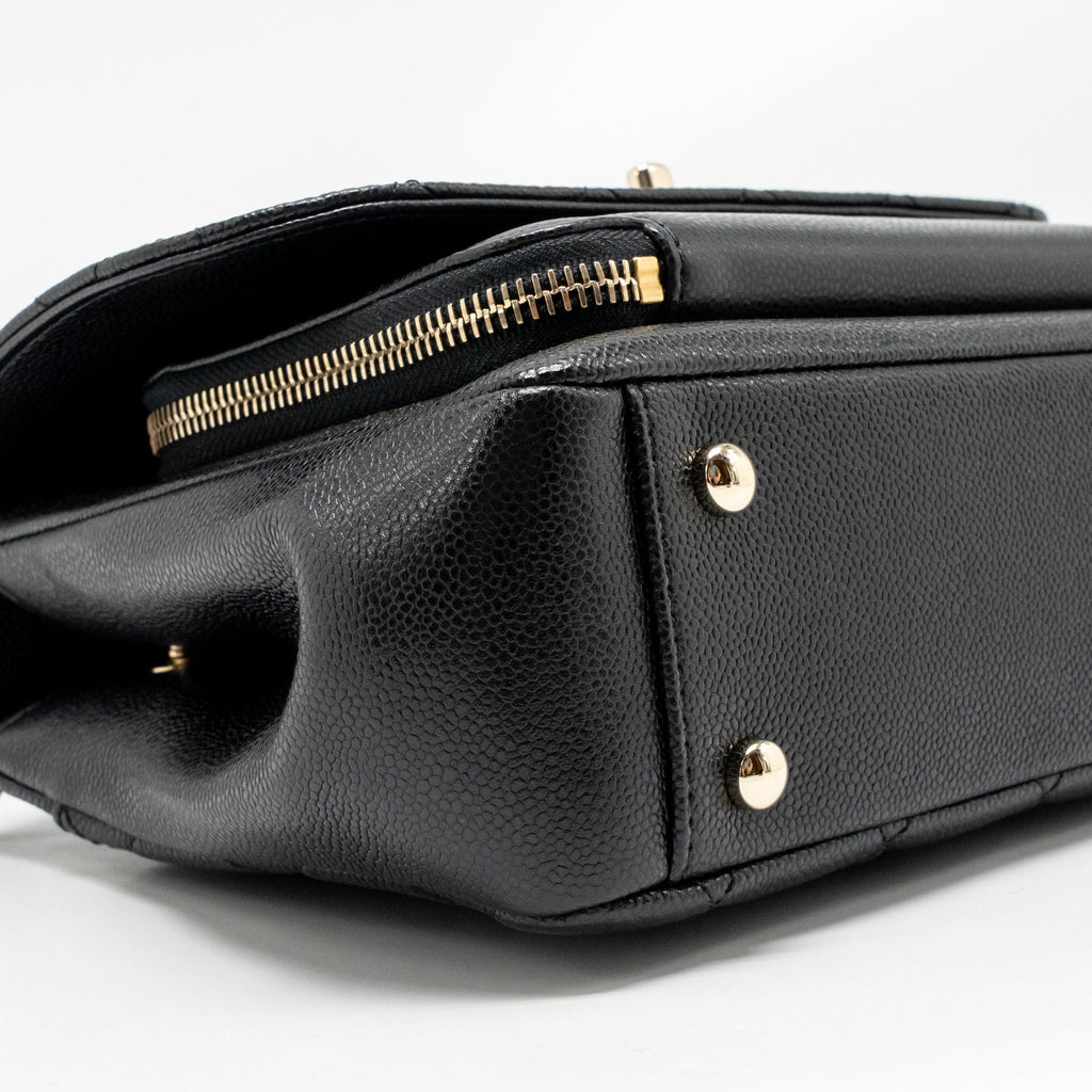 CHANEL MEDIUM BUSINESS AFFINITY CAVIAR BLACK LGHW (MICROCHIP)