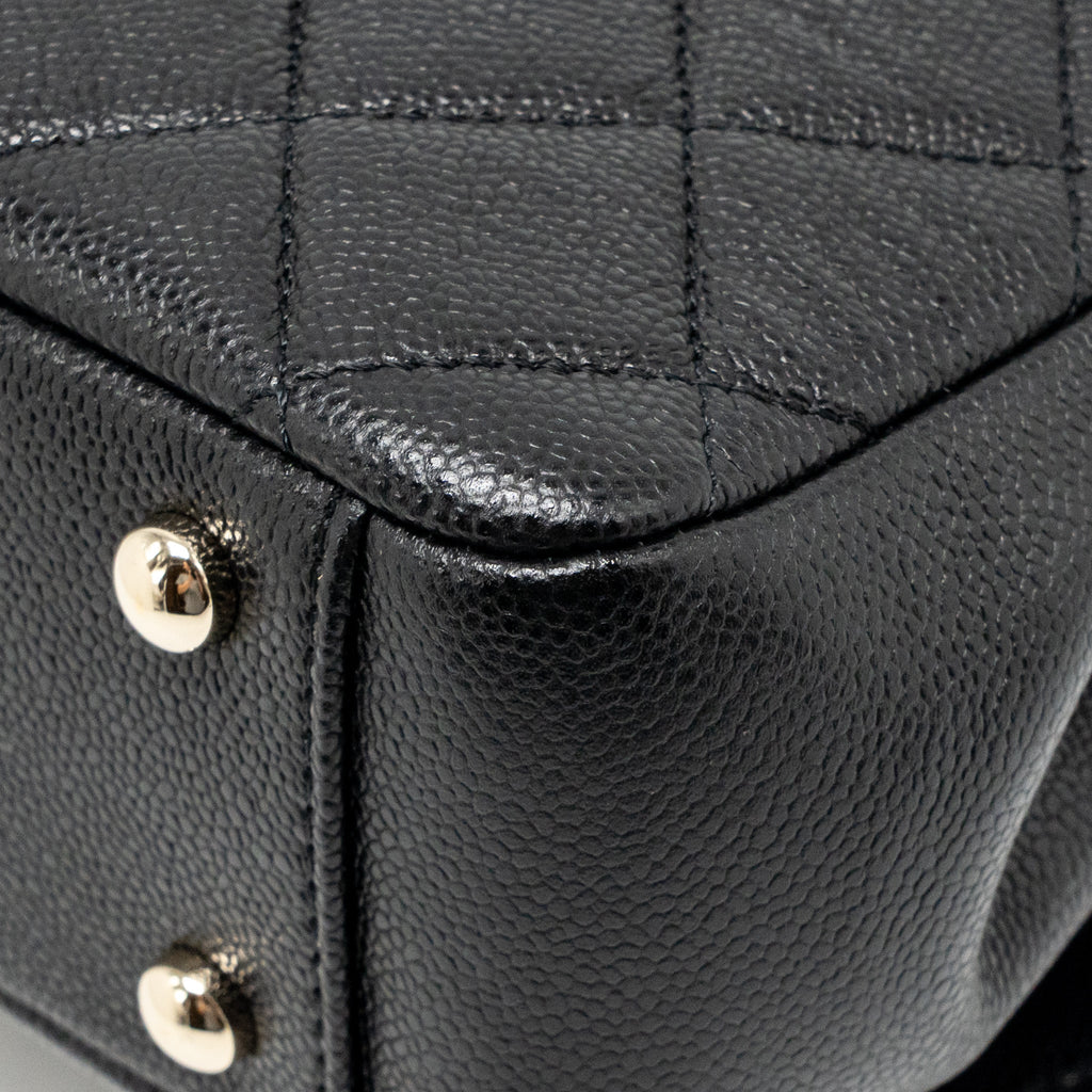 CHANEL MEDIUM BUSINESS AFFINITY CAVIAR BLACK LGHW (MICROCHIP)