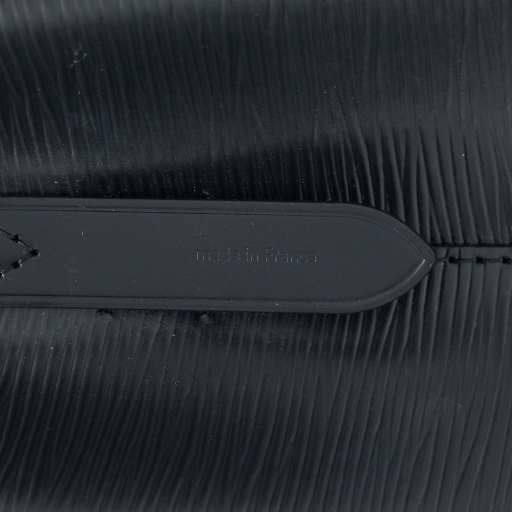 LOUIS VUITTON NEONOE EPI BLACK SHW