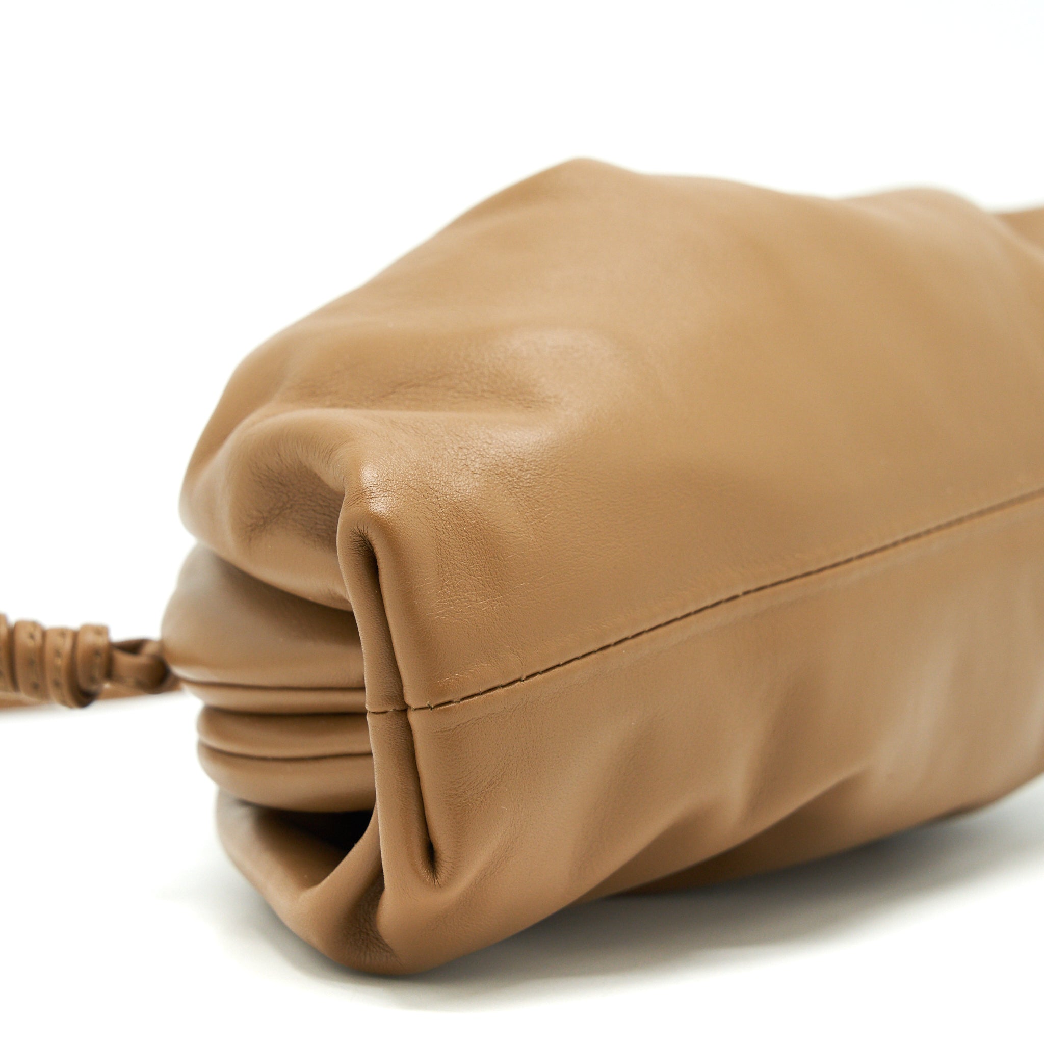 BOTTEGA VENETA MINI POUCH CARAMEL