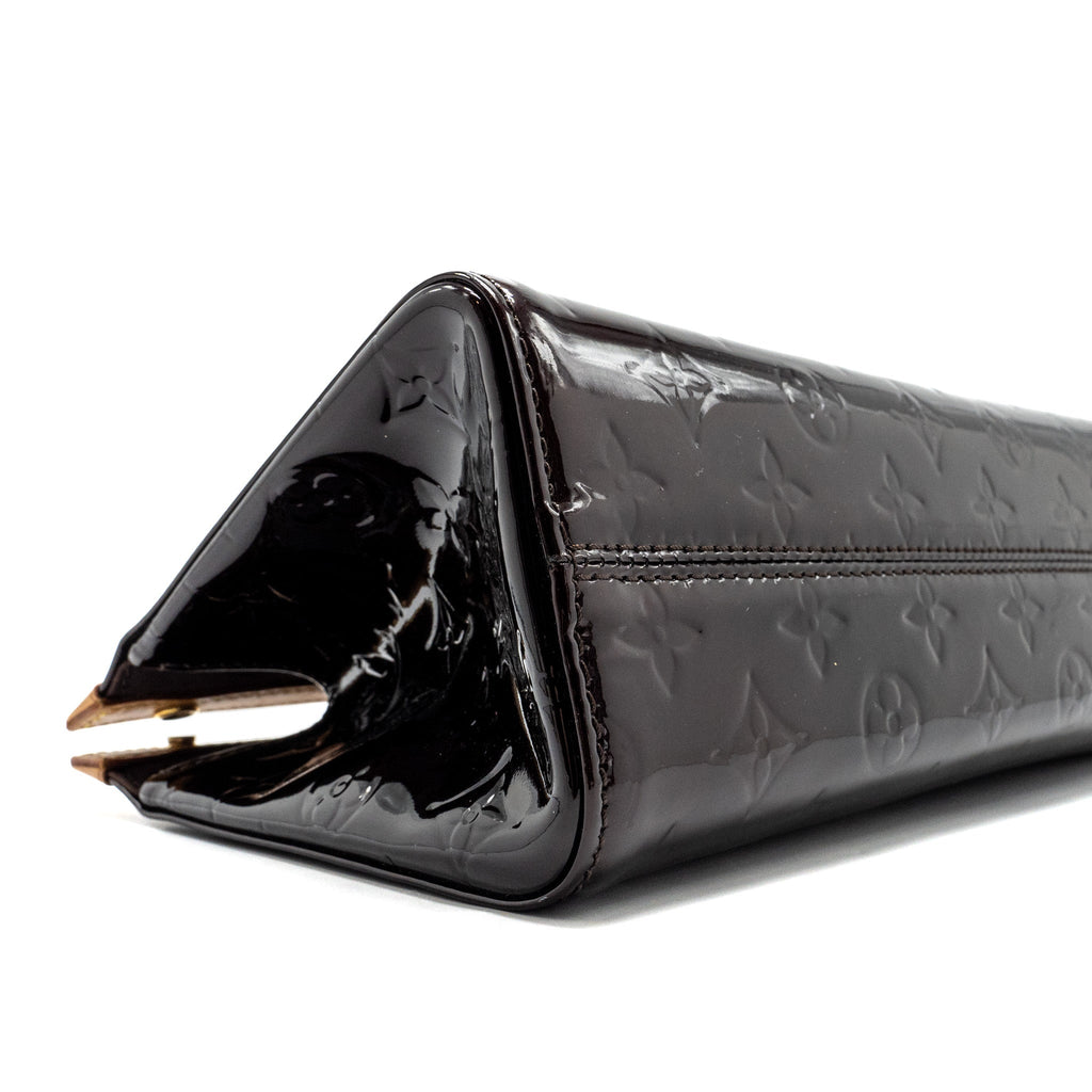 LOUIS VUITTON ROXBURY DRIVE MONOGRAM VERNIS AMARANTE GHW