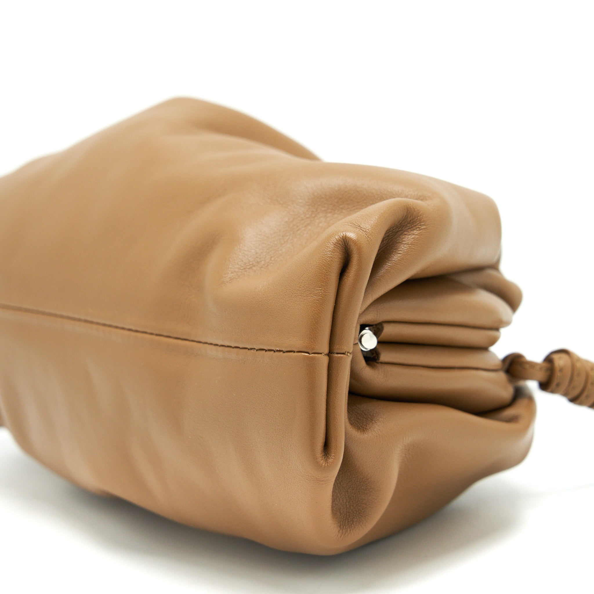 BOTTEGA VENETA MINI POUCH CARAMEL
