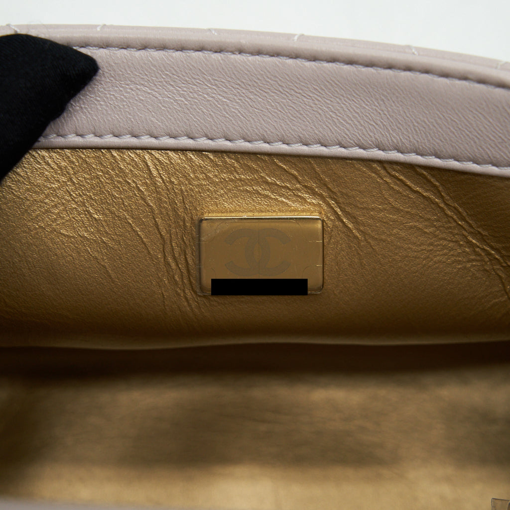 CHANEL PEARL CRUSH LAMBSKIN LIGHT PURPLE GHW(MICROCHIP)