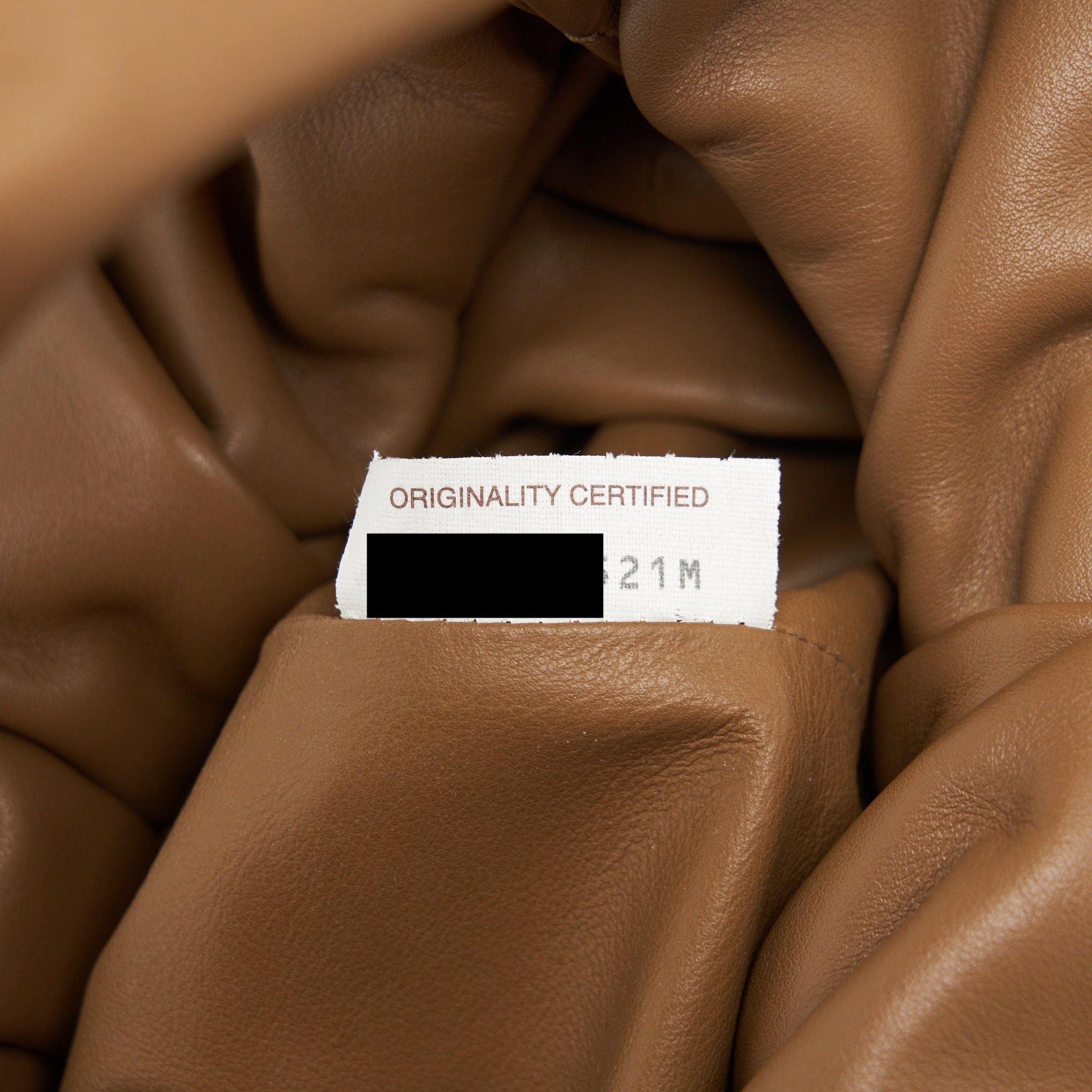 BOTTEGA VENETA SHOULDER POUCH CAMEL