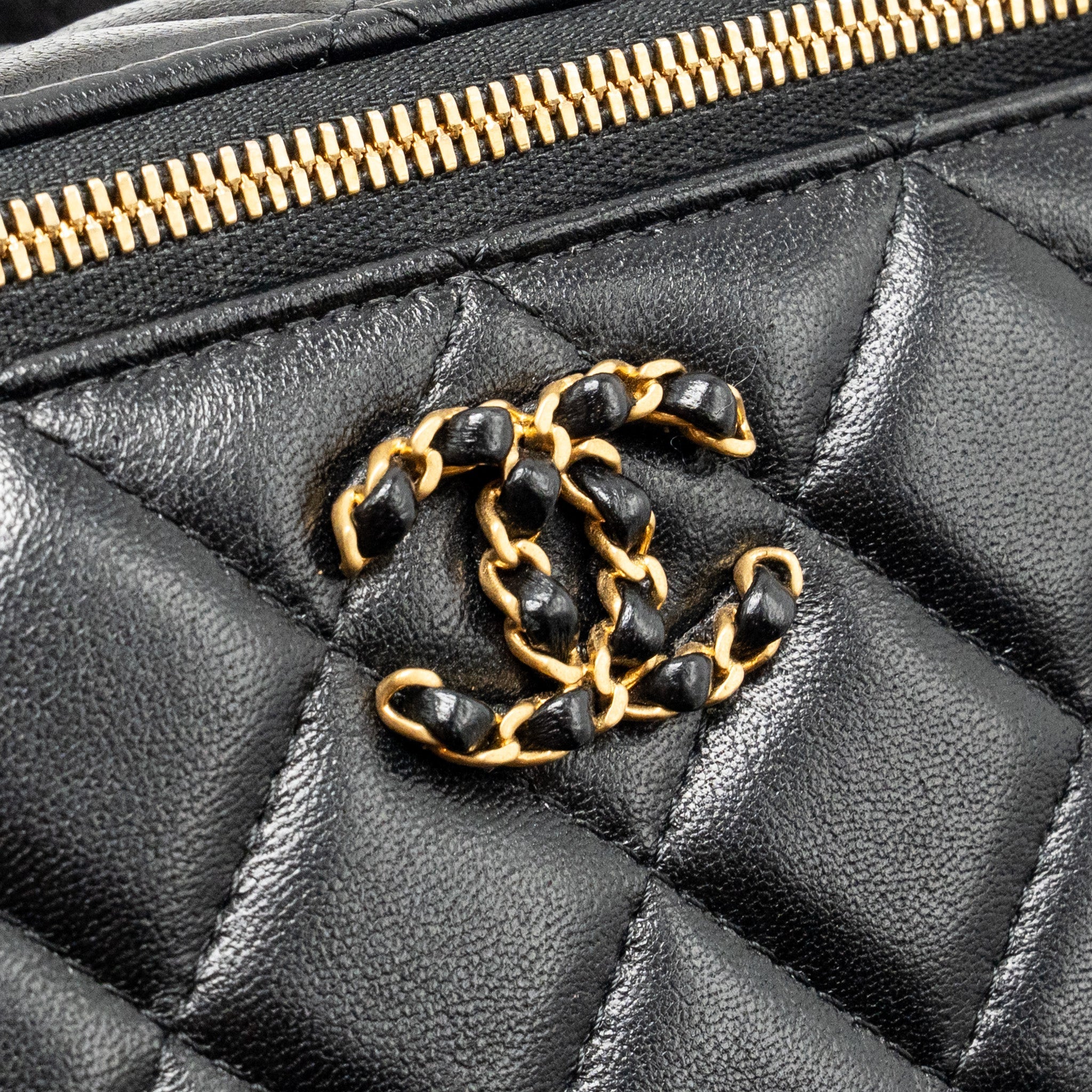 CHANEL LETTER TWIST TOP HANDLE LONG VANITY WITH CHAIN LAMBSKIN BLACK GHW (MICROCHIP)