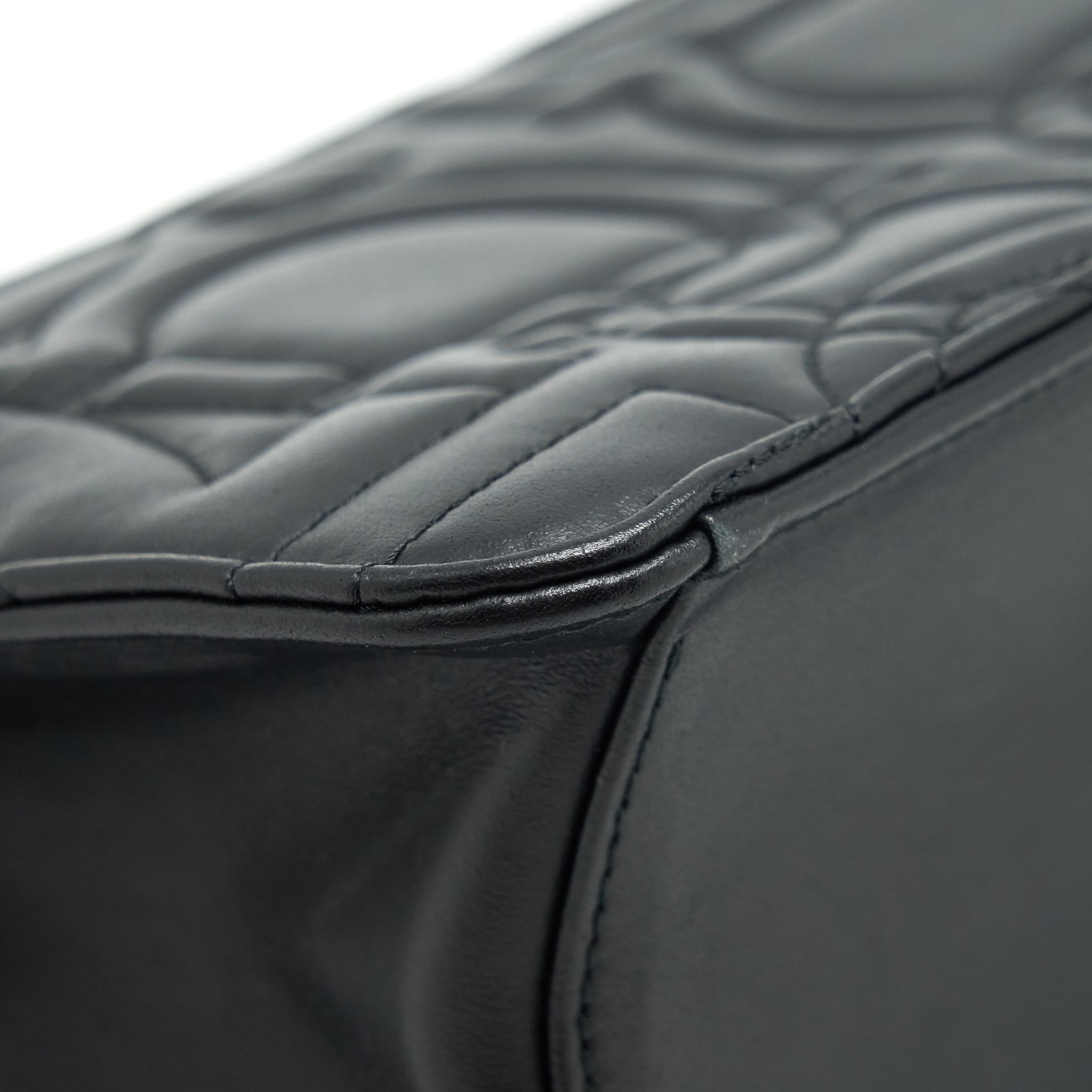FERRAGAMO QUILTED GANCINI FLAP BAG CALFSKIN BLACK GHW
