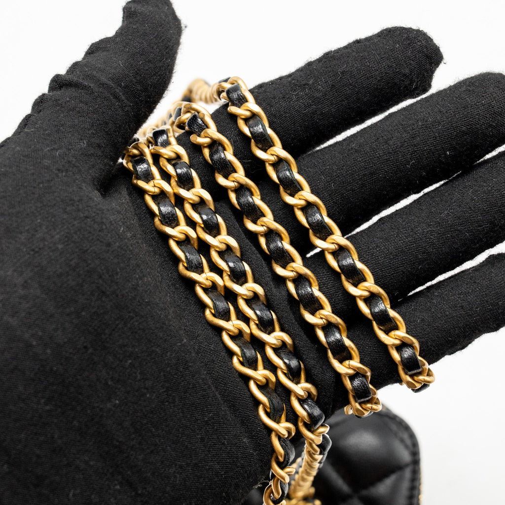 CHANEL LETTER TWIST TOP HANDLE LONG VANITY WITH CHAIN LAMBSKIN BLACK GHW (MICROCHIP)