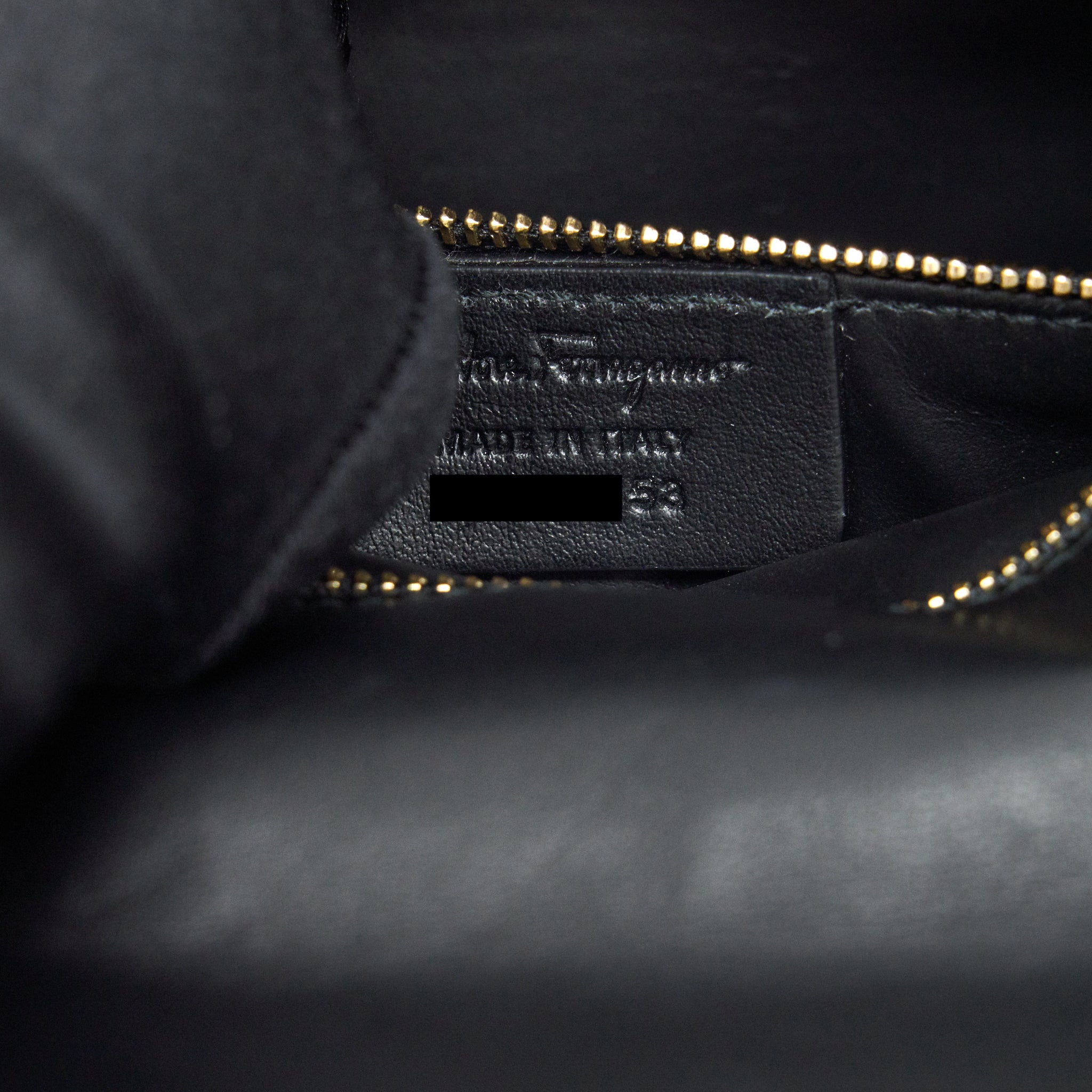 FERRAGAMO QUILTED GANCINI FLAP BAG CALFSKIN BLACK GHW