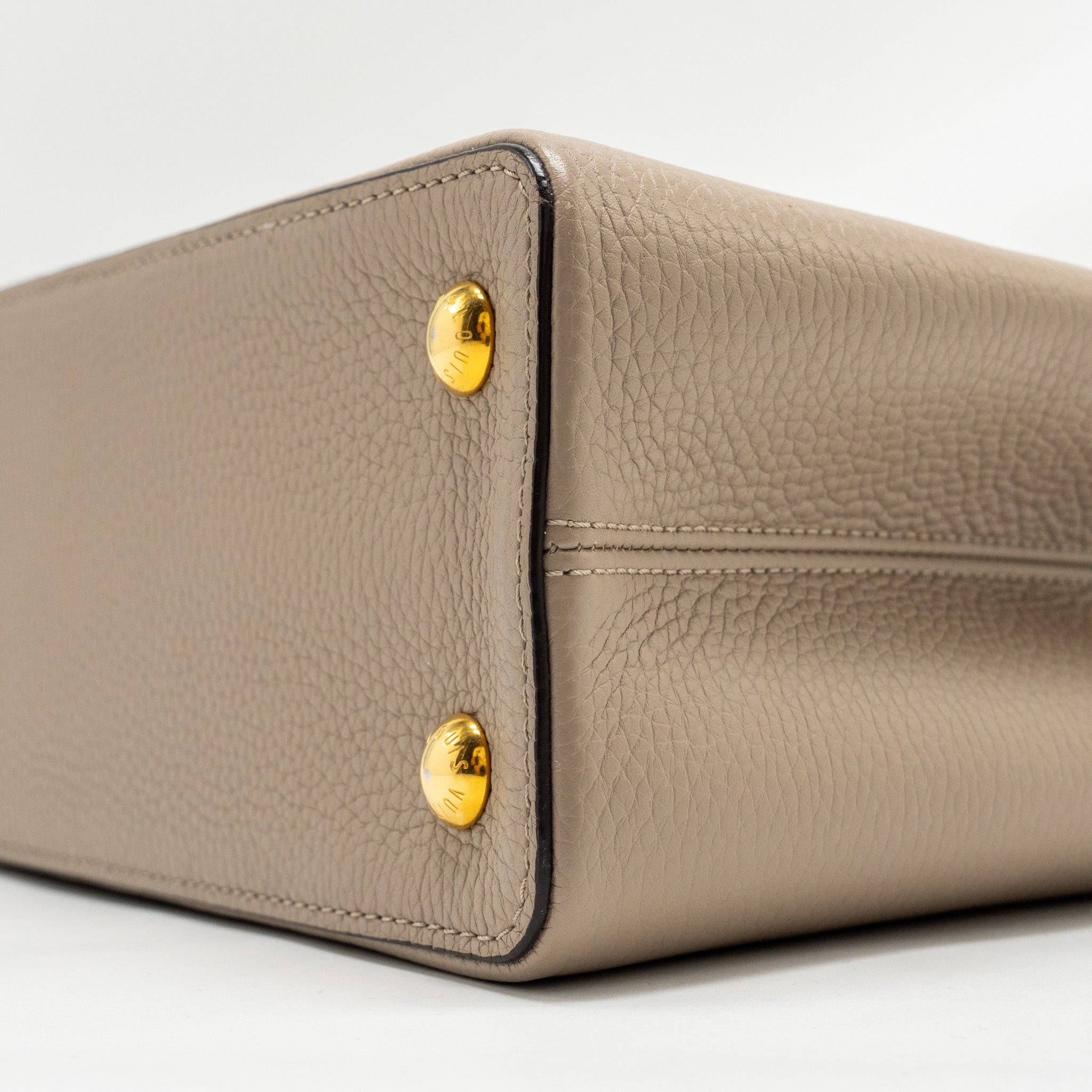LOUIS VUITTON CAPUCINES PM CALFSKIN GREY GHW