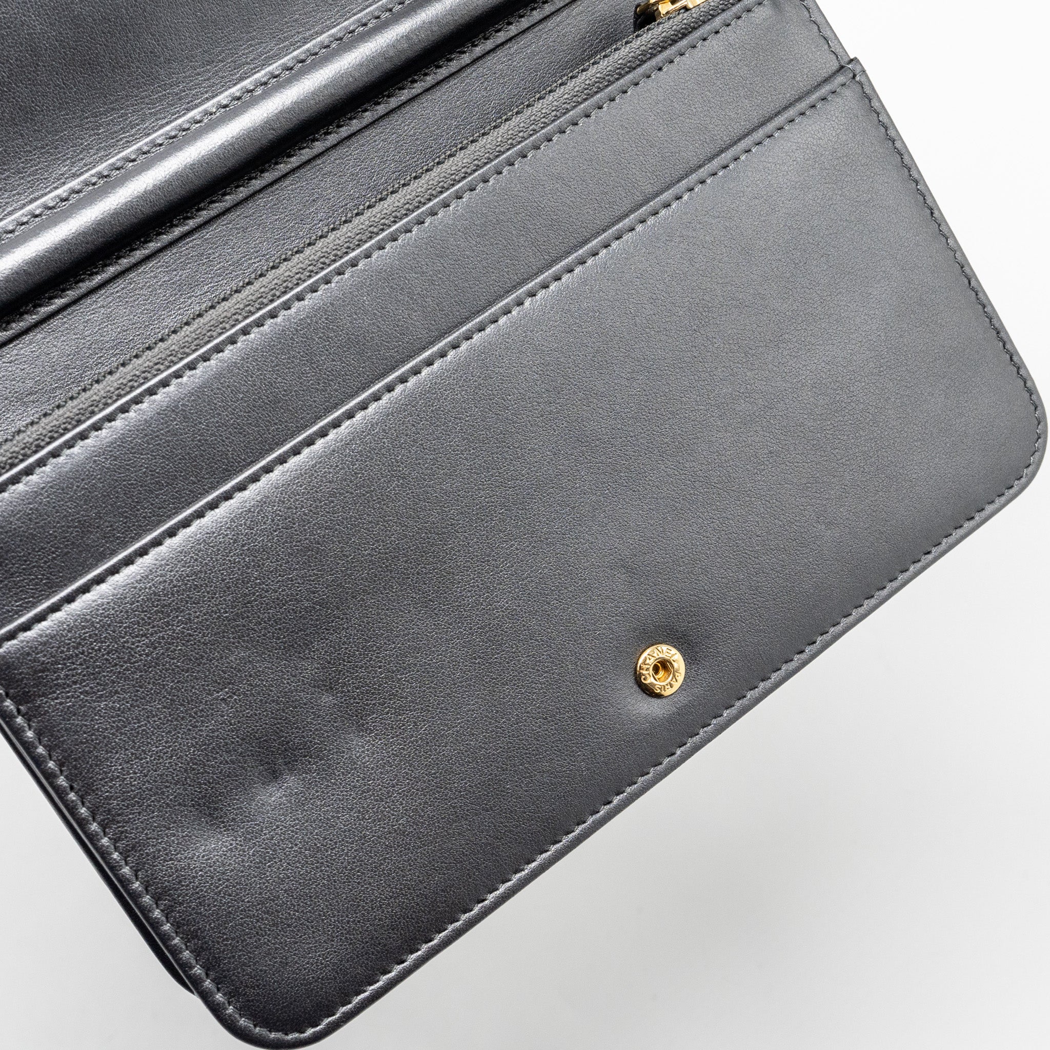 CHANEL 18A MARINIERE WALLET ON CHAIN CALFSKIN CHARCOAL GHW