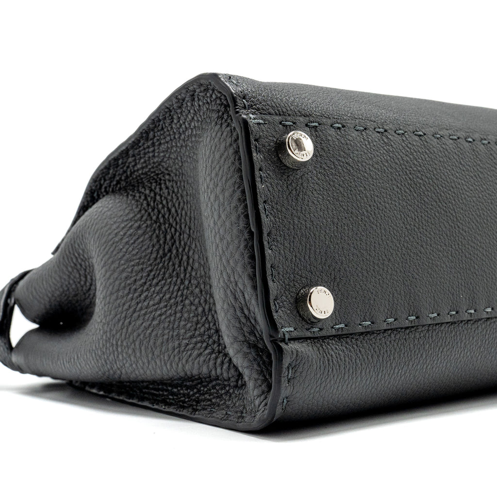 FENDI MEDIUM PEEKABOO BAG SELLERIA LEATHER BLACK SHW