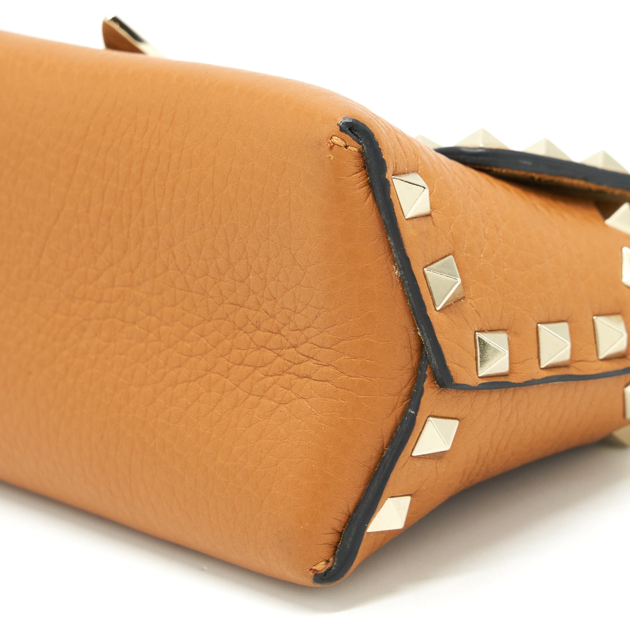 VALENTINO GARAVANI SMALL ROCK-STUD CROSSBODY BAG GRAINY CALFSKIN MUSTARD