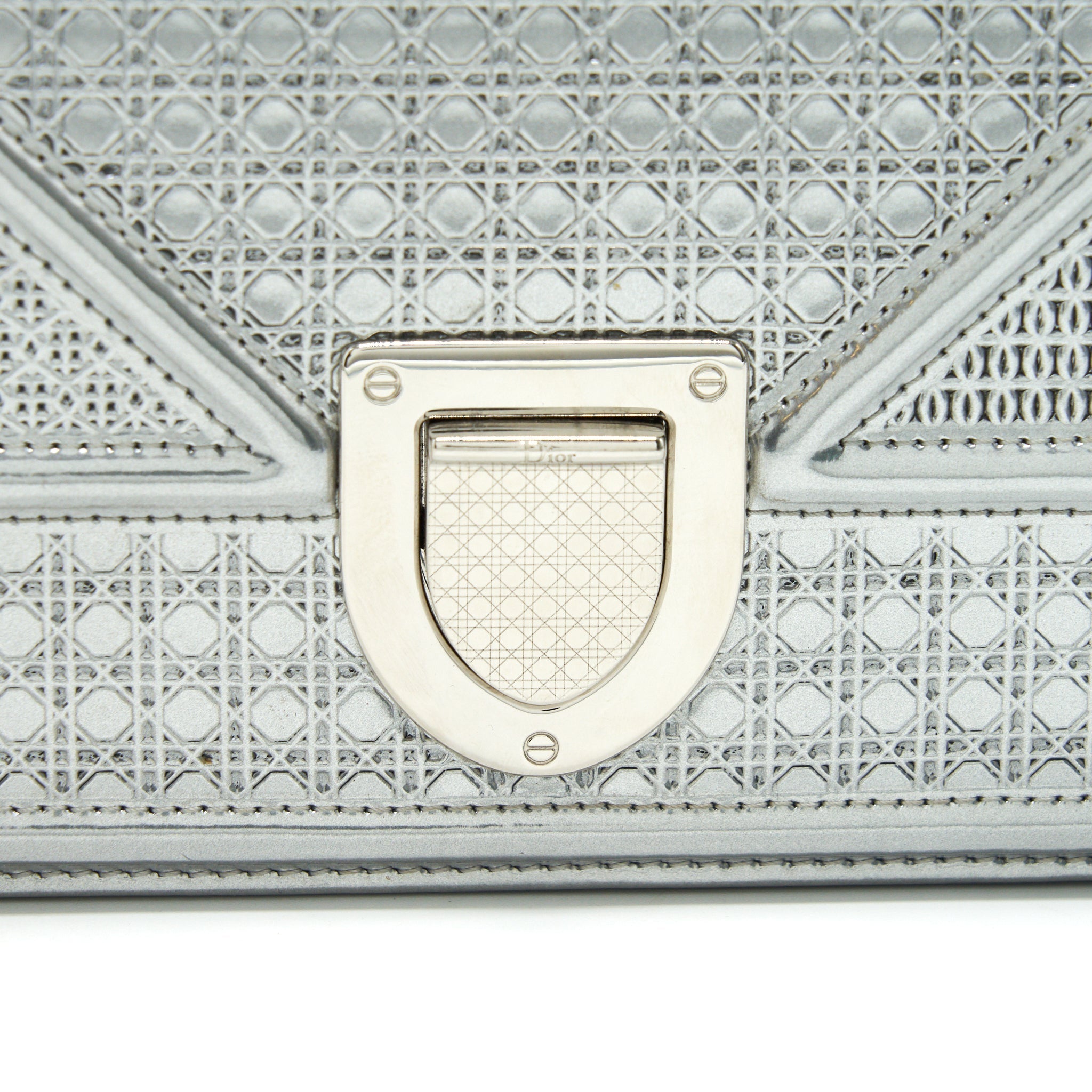 CHRISTIAN DIOR DIORAMA MEDIUM IN METALLIC SILVER WITH SHW