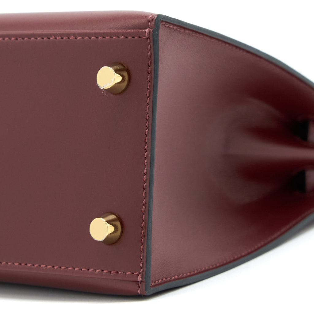 HERMES KELLY 25 SPECIAL ORDER SOMBRERO ROUGE H BRUSHED GHW