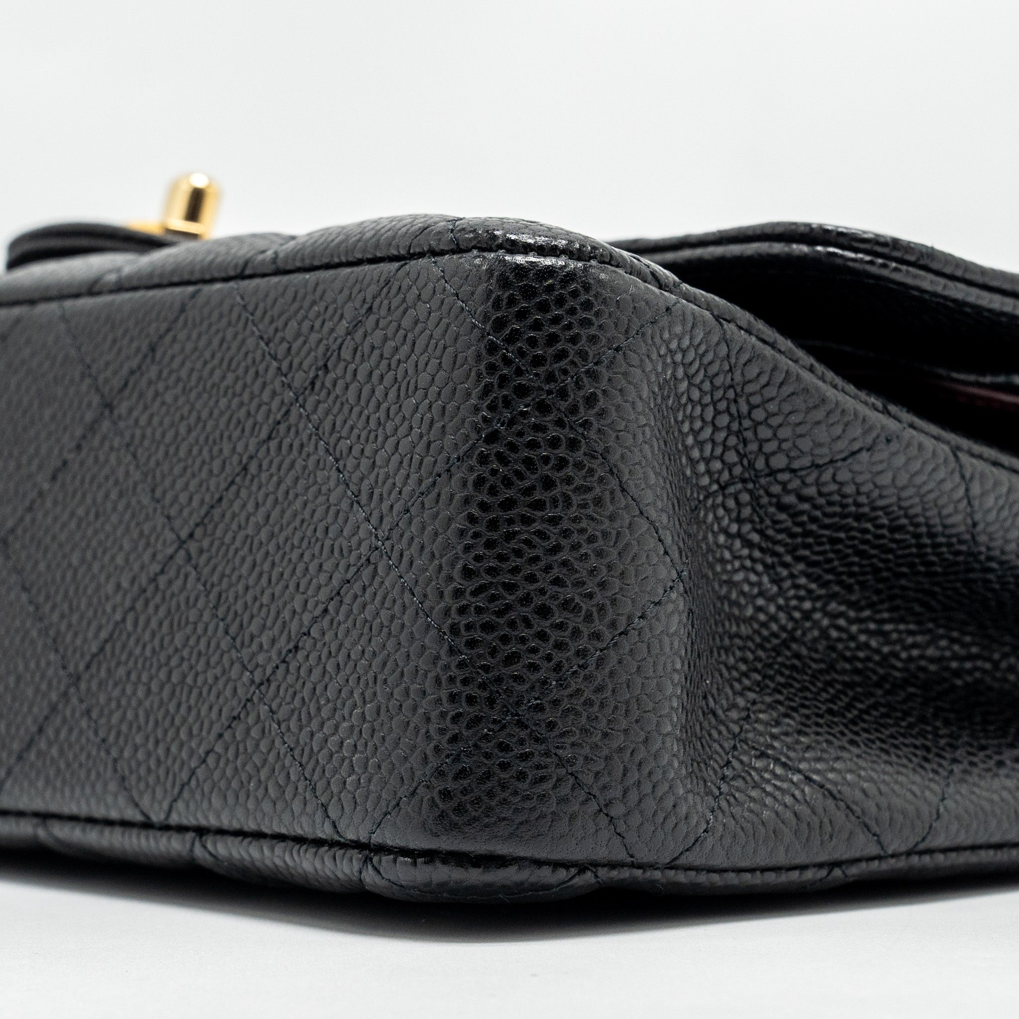 CHANEL MEDIUM CLASSIC DOUBLE FLAP BAG CAVIAR BLACK GHW