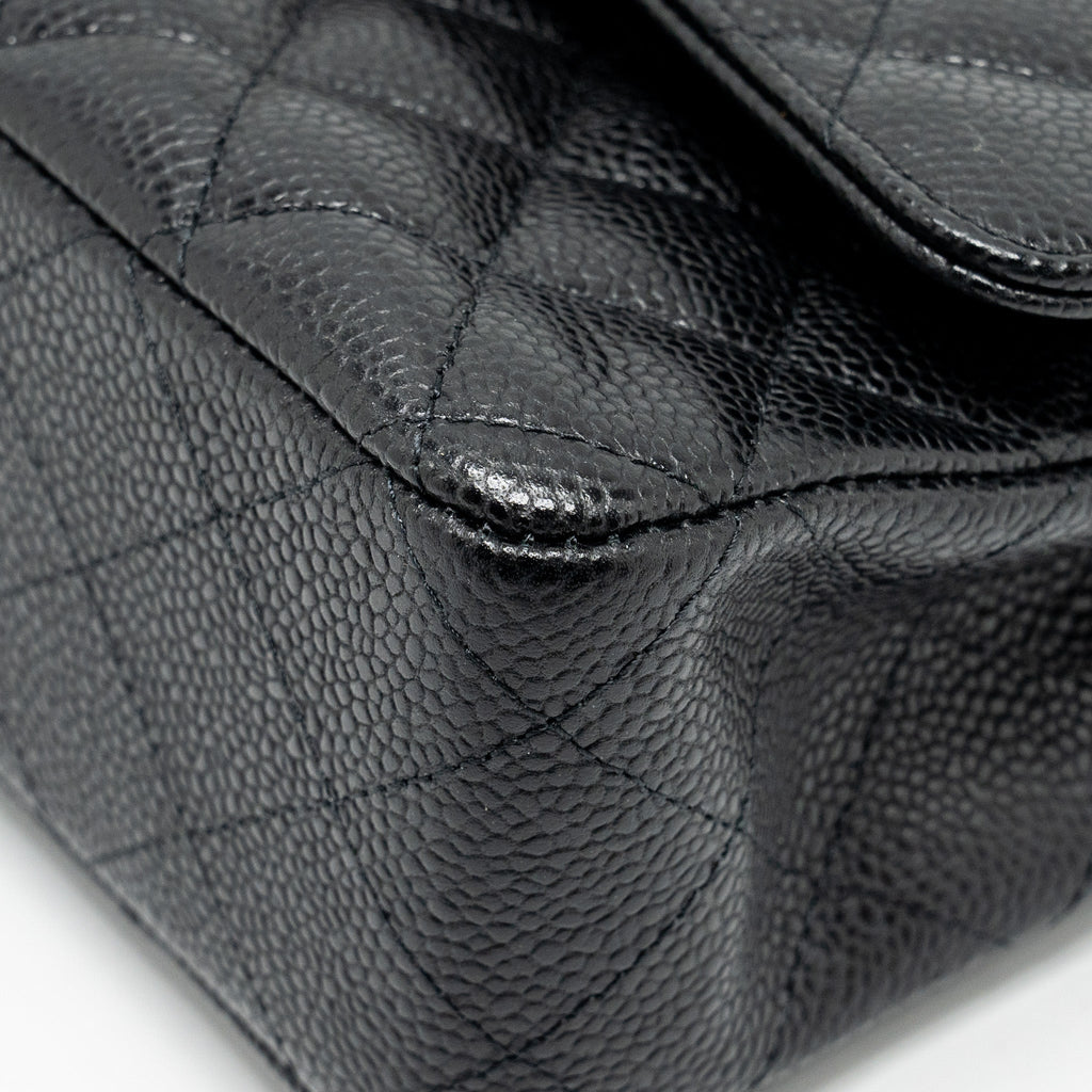 CHANEL MEDIUM CLASSIC DOUBLE FLAP BAG CAVIAR BLACK GHW