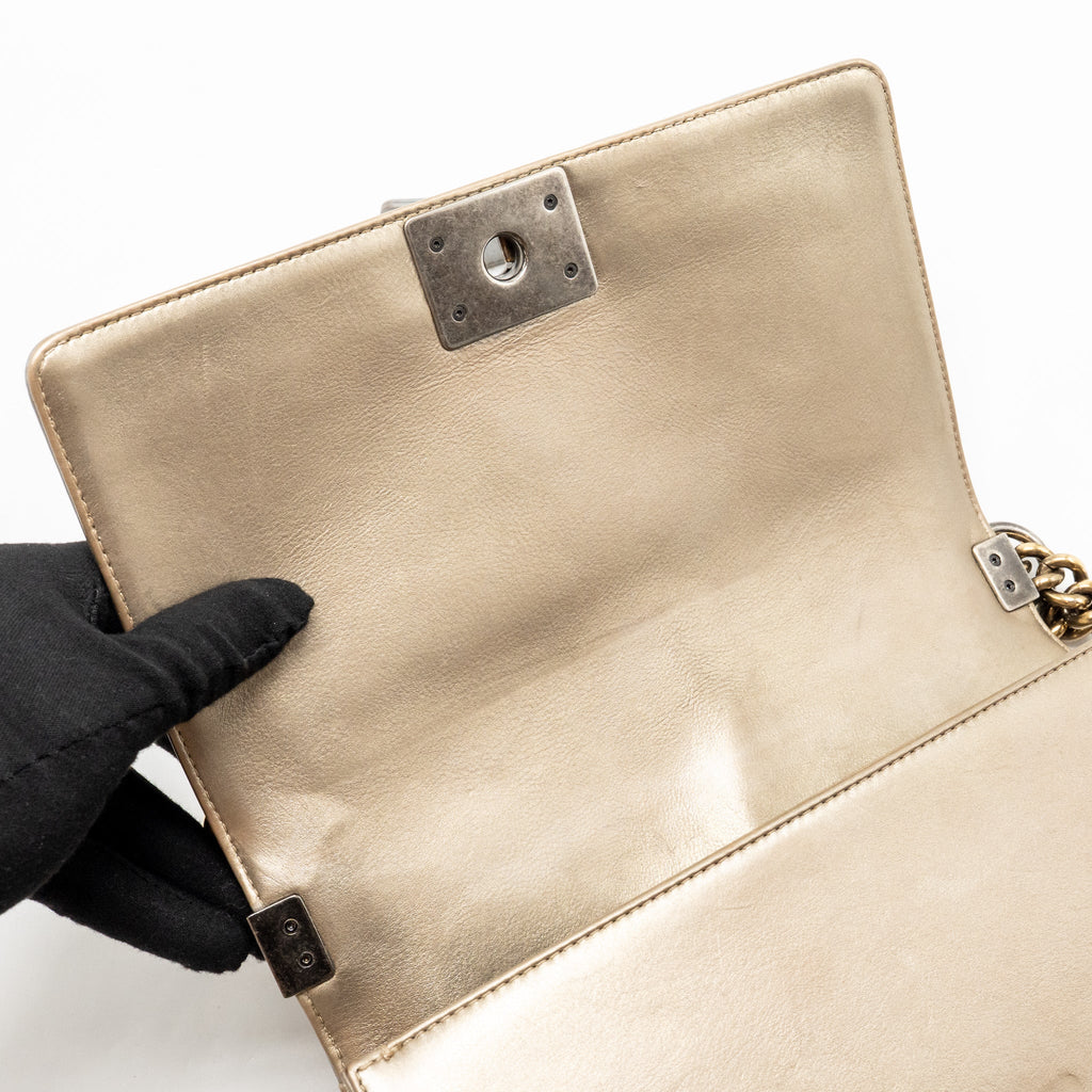 CHANEL MEDIUM BOY BAG METALLIZED CALFSKIN BRONZE/SILVER MULTICOLOURED HARDWARE