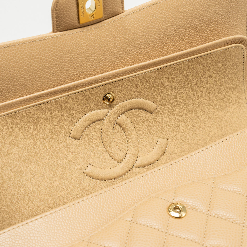 CHANEL MEDIUM CLASSIC DOUBLE FLAP BAG CAVIAR BEIGE GHW (MICROCHIP)