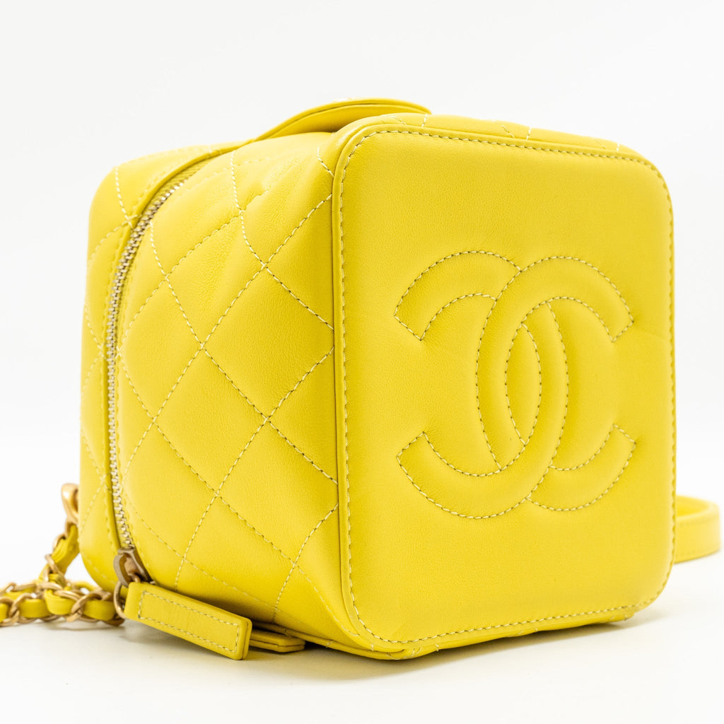 CHANEL CC VANITY CASE BAG CALFSKIN YELLOW GHW (MICROCHIP)