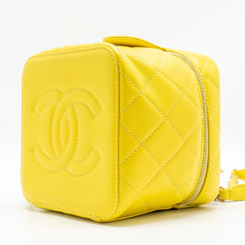 CHANEL CC VANITY CASE BAG CALFSKIN YELLOW GHW (MICROCHIP)