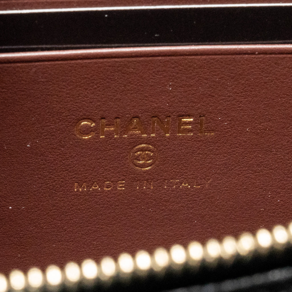 CHANEL 25P CC TOP HANDLE VANITY WITH CHAIN CAVIAR BLACK LGHW (MICROCHIP)