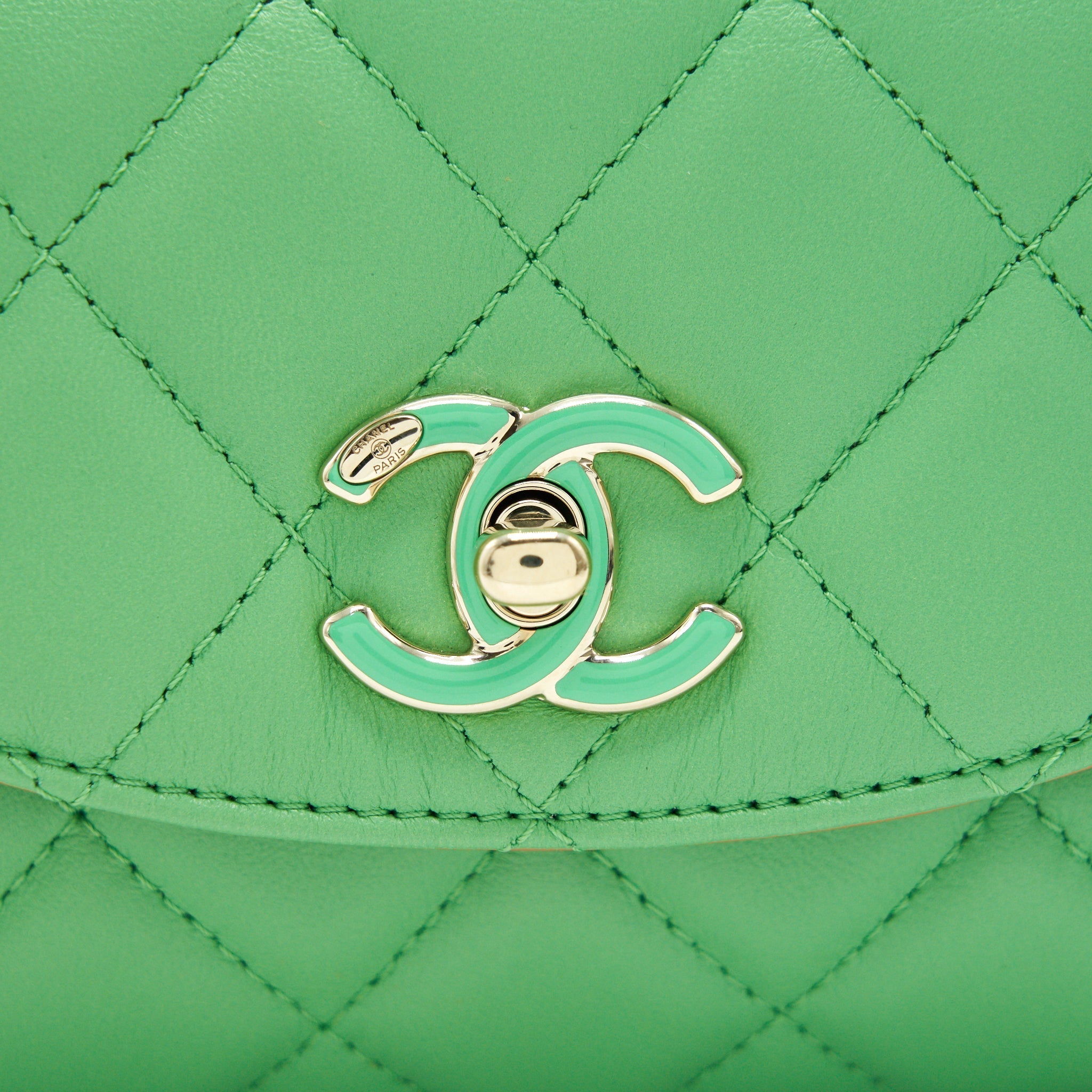 CHANEL SMALL SCARF ENTWINED CHAIN BAG GREEN
