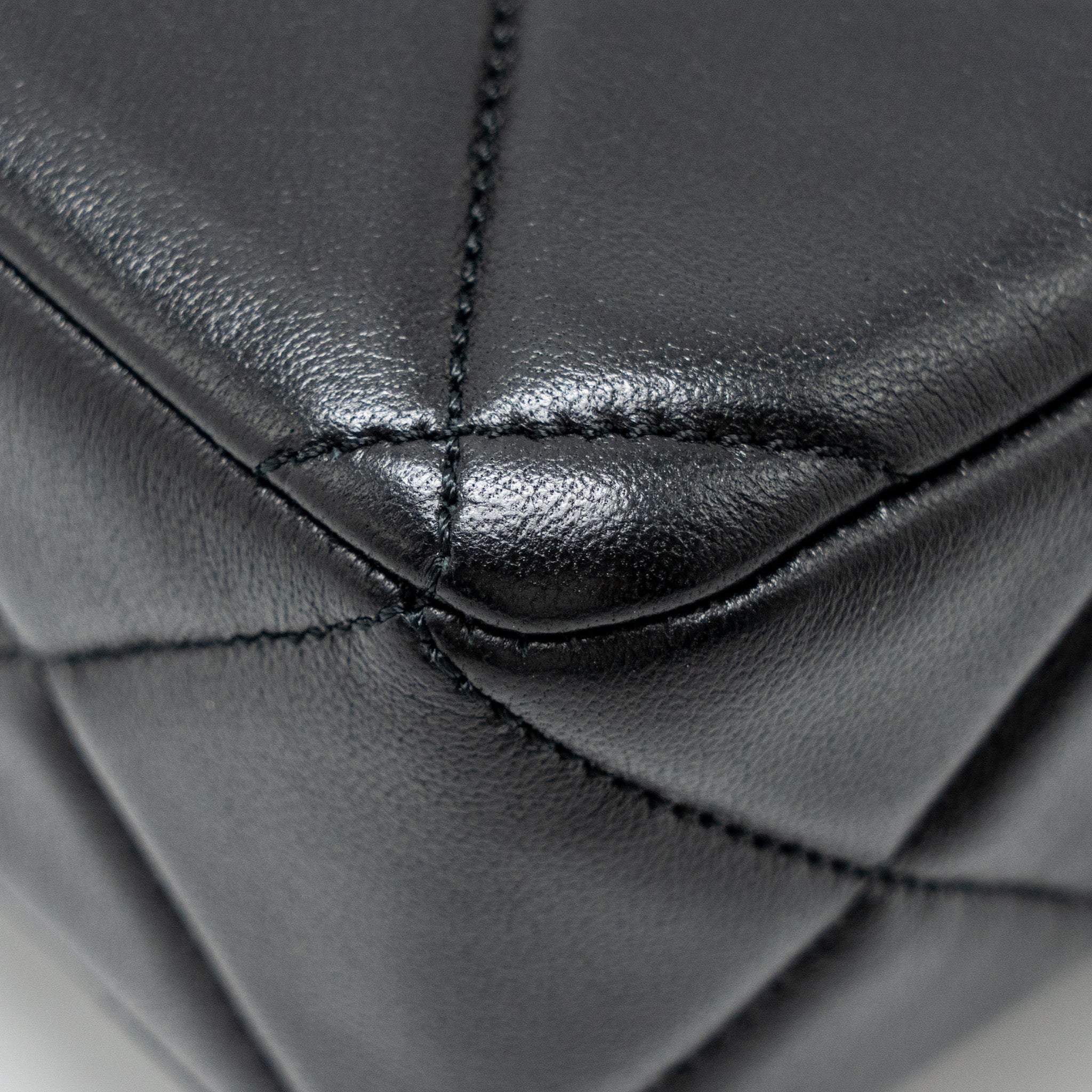CHANEL QUILTED MINI FLAP BAG WITH DETAILED CHAIN LAMBSKIN BLACK GHW (MICROCHIP)