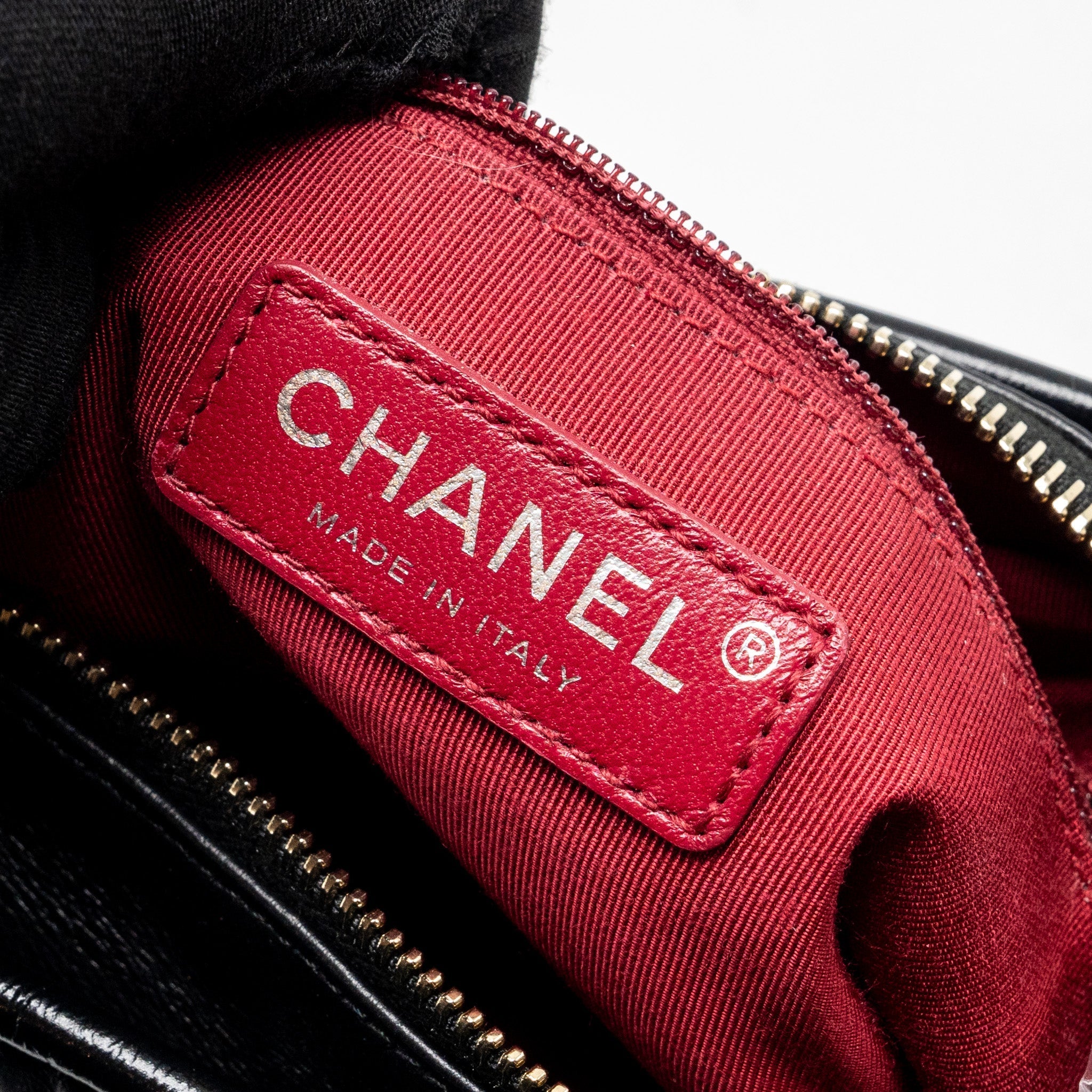 CHANEL SMALL GABRIELLE HOBO BAG CALFSKIN BLACK MULTICOLOUR HARDWARE