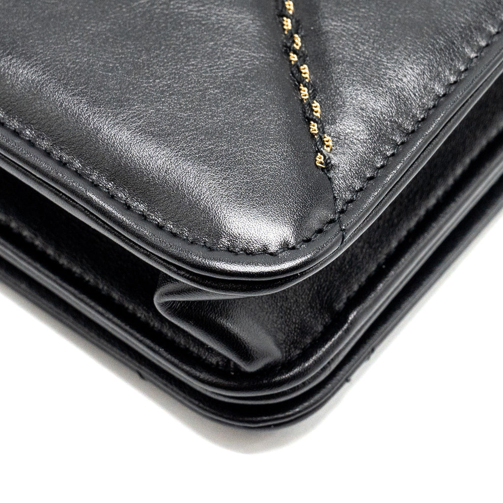 CHANEL QUILTED WALLET ON CHAIN SHINY CALFSKIN BLACK GHW (MICROCHIP)