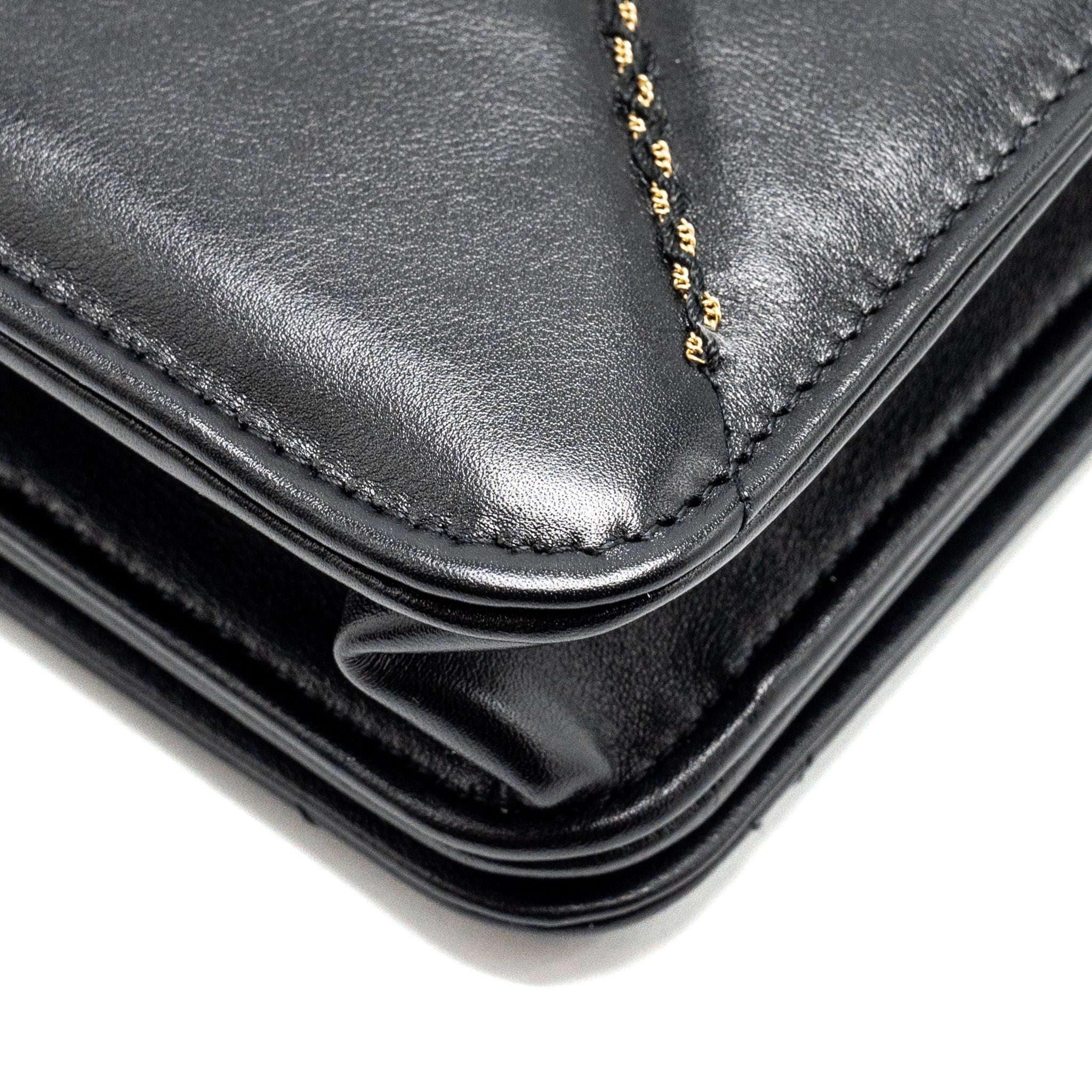CHANEL QUILTED WALLET ON CHAIN SHINY CALFSKIN BLACK GHW (MICROCHIP)