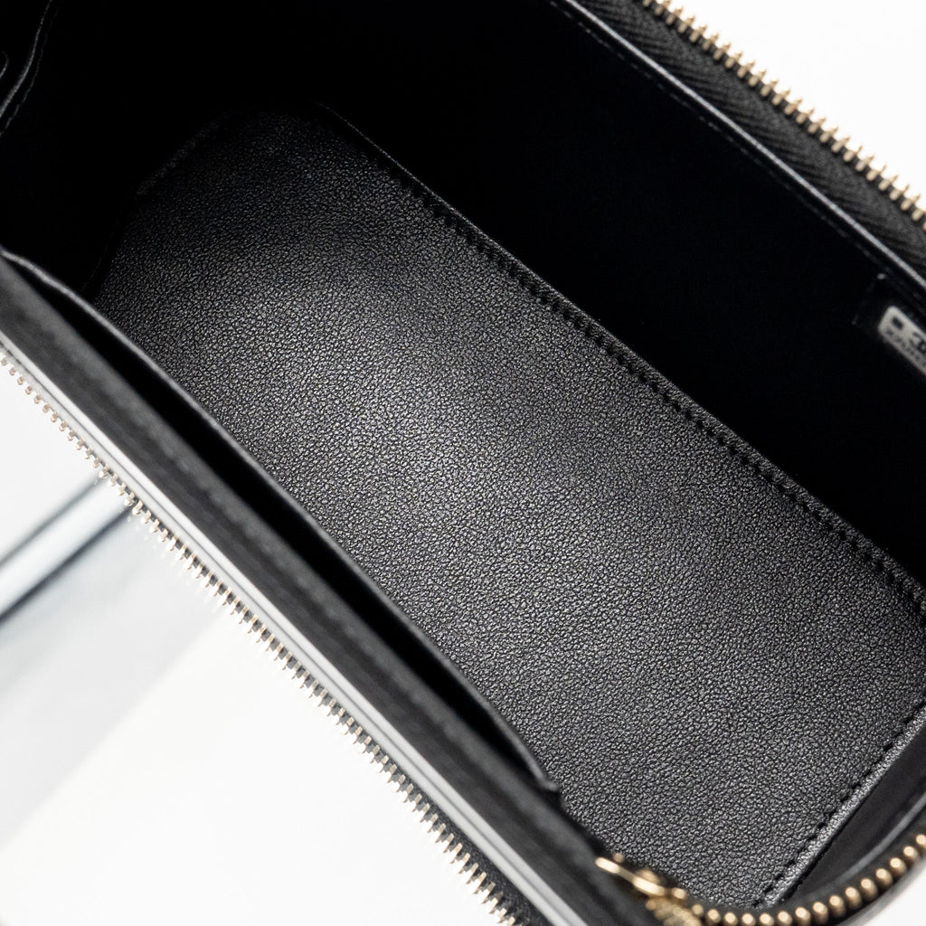 CHANEL TOP HANDLE LONG VANITY CASE LAMBSKIN BLACK LGHW (MICROCHIP)
