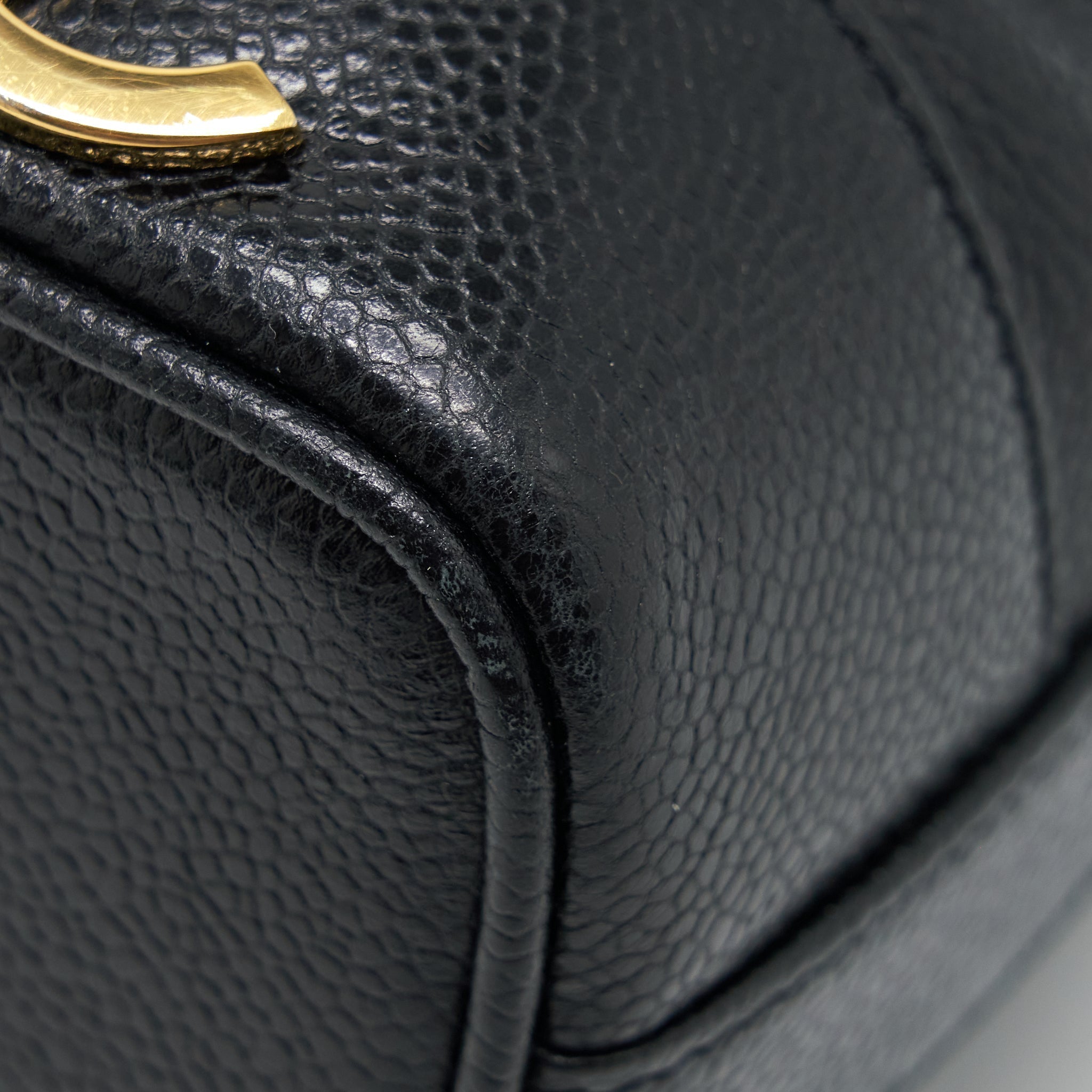 CHANEL VINTAGE BUCKET BAG CAVIAR BLACK GHW