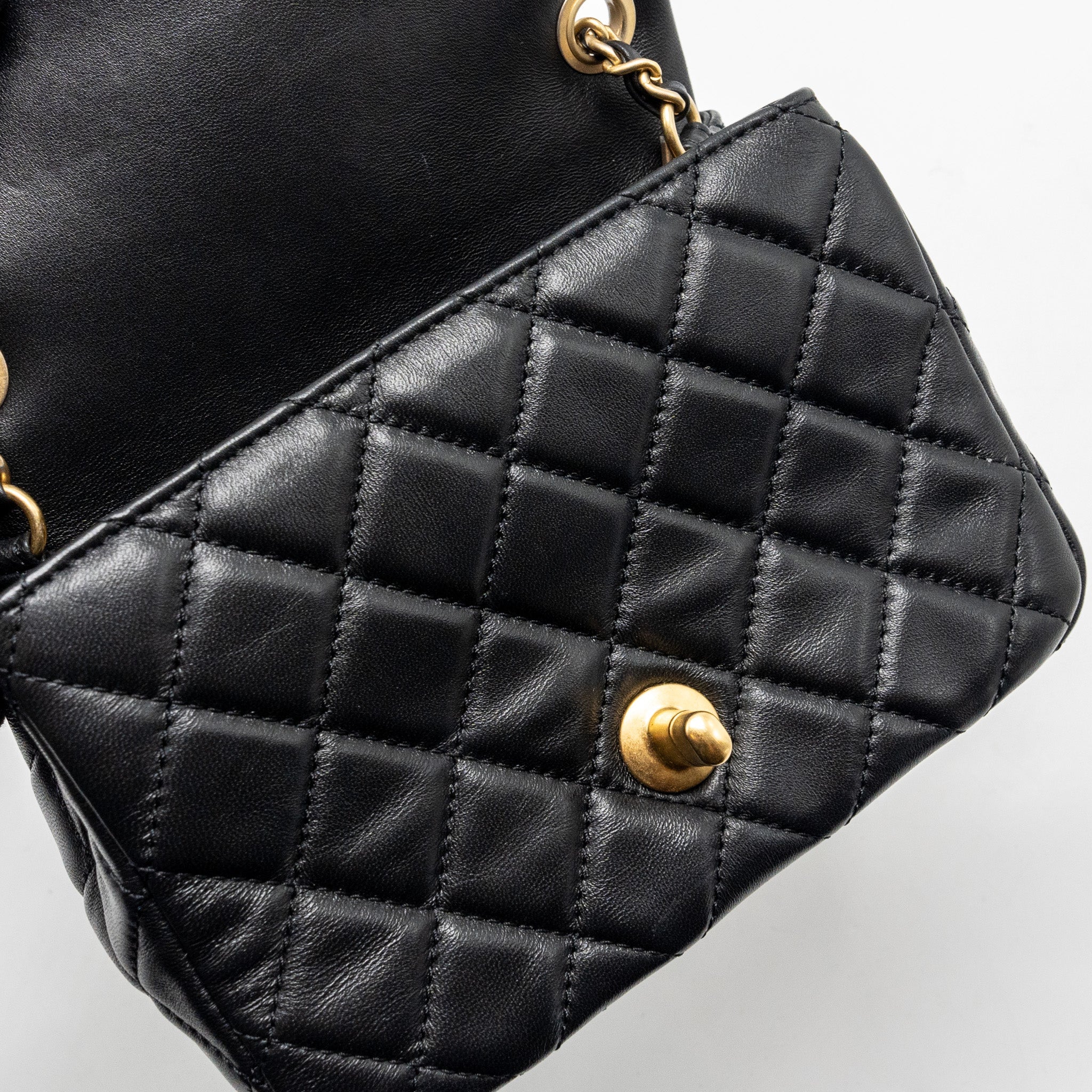 CHANEL PEARL CRUSH MINI SQUARE FLAP BAG LAMBSKIN BLACK GHW (MICROCHIP)