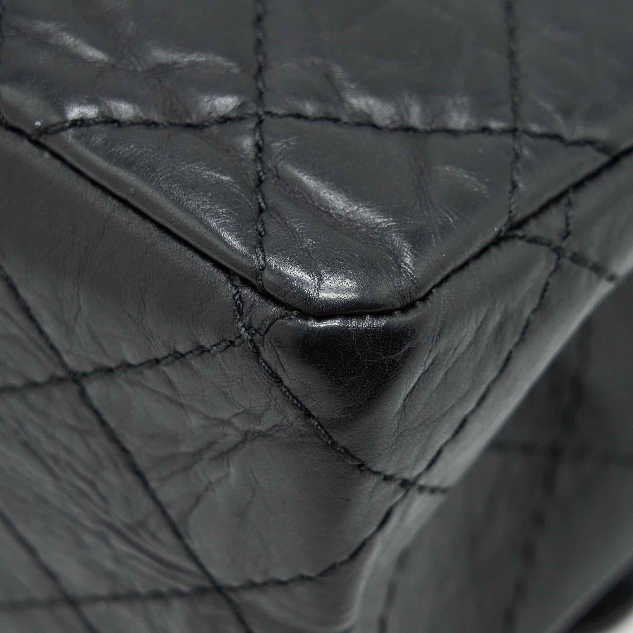 CHANEL 2.55 226 REISSUE DOUBLE FLAP BAG CALFSKIN BLACK GHW