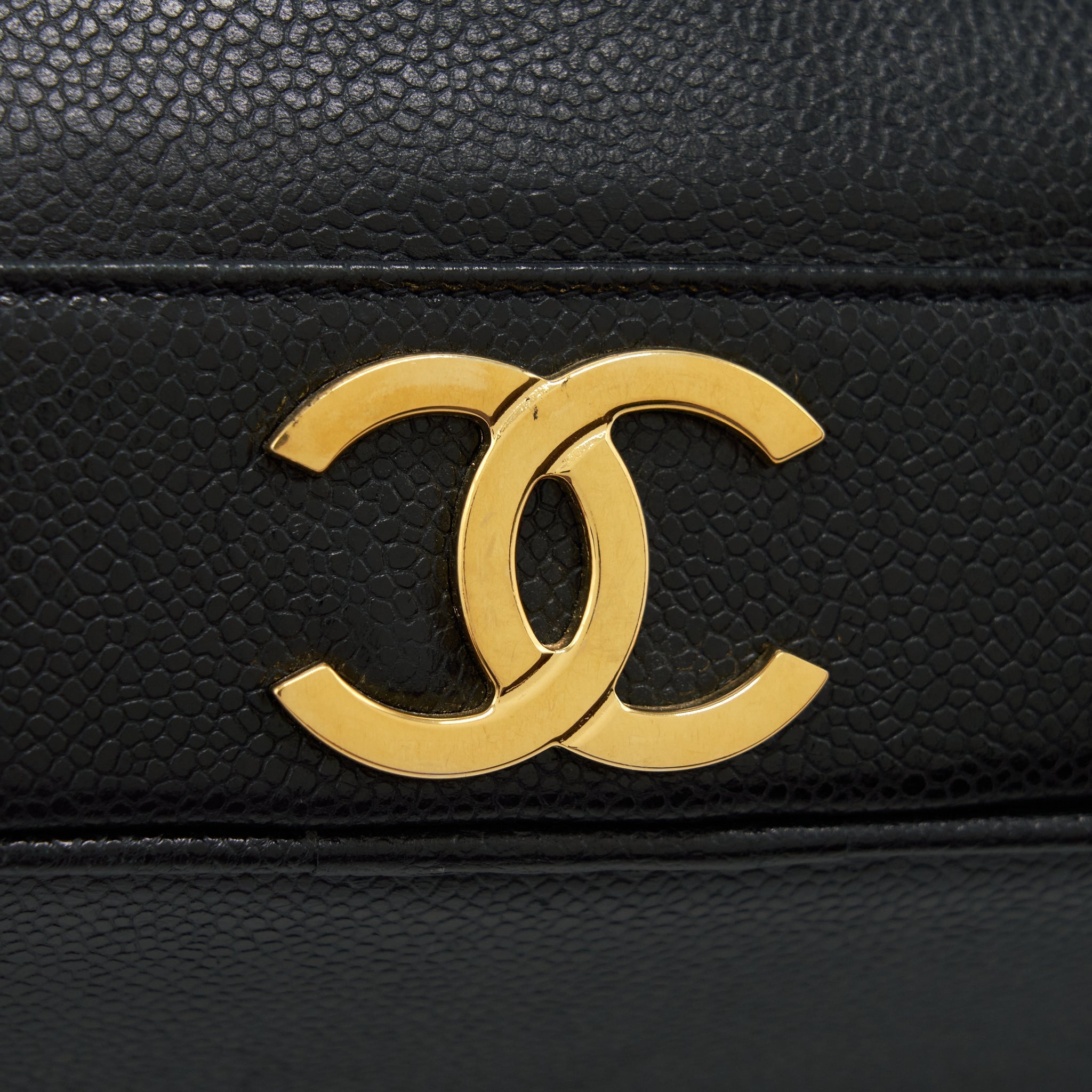 CHANEL VINTAGE BUCKET BAG CAVIAR BLACK GHW