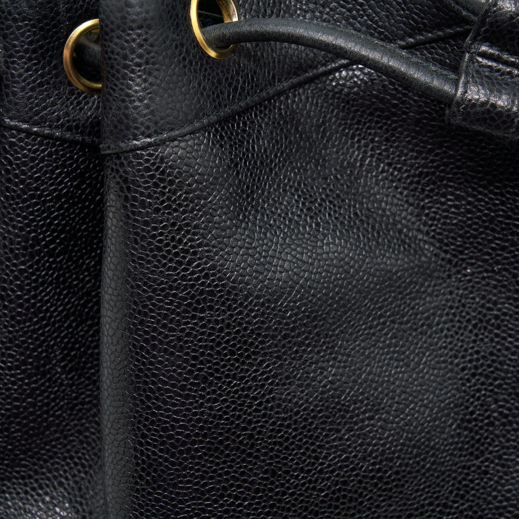CHANEL VINTAGE BUCKET BAG CAVIAR BLACK GHW