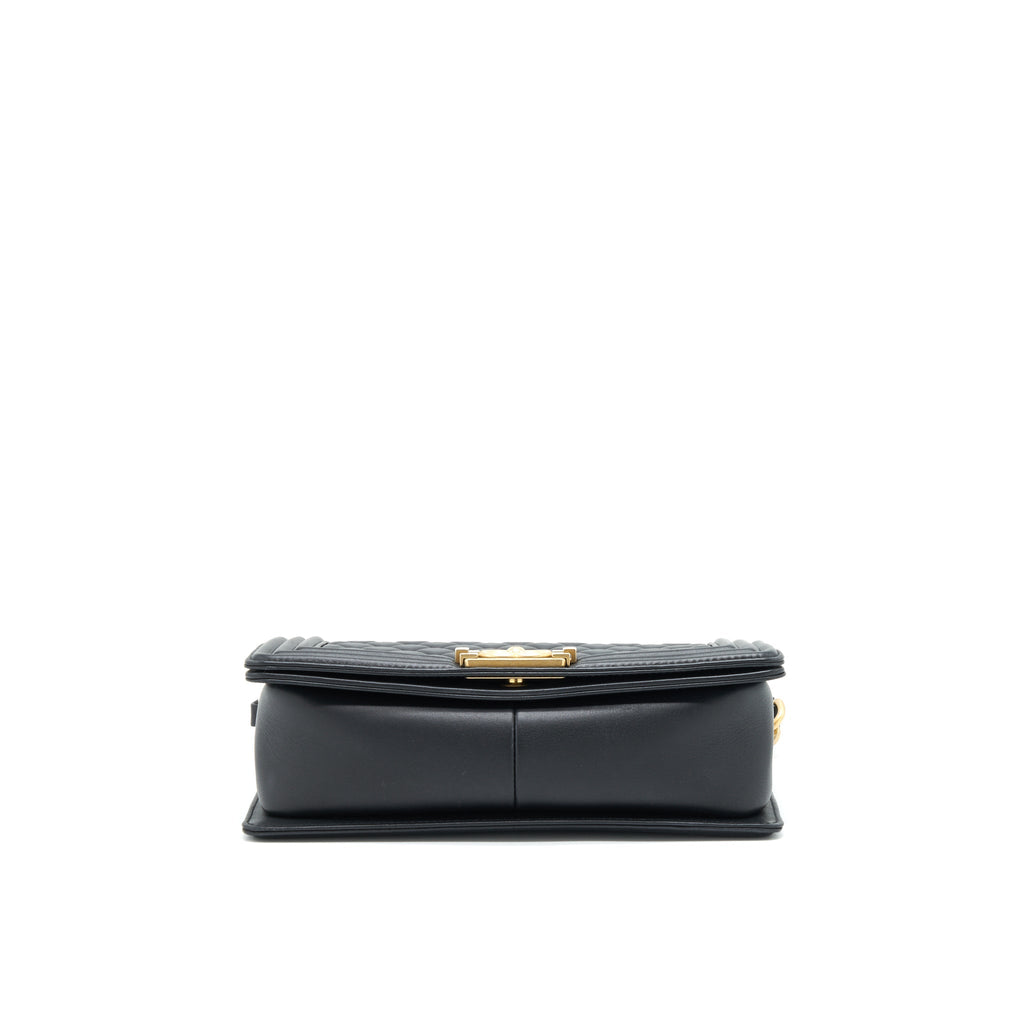 CHANEL MEDIUM BOY BLACK LAMBSKIN GHW