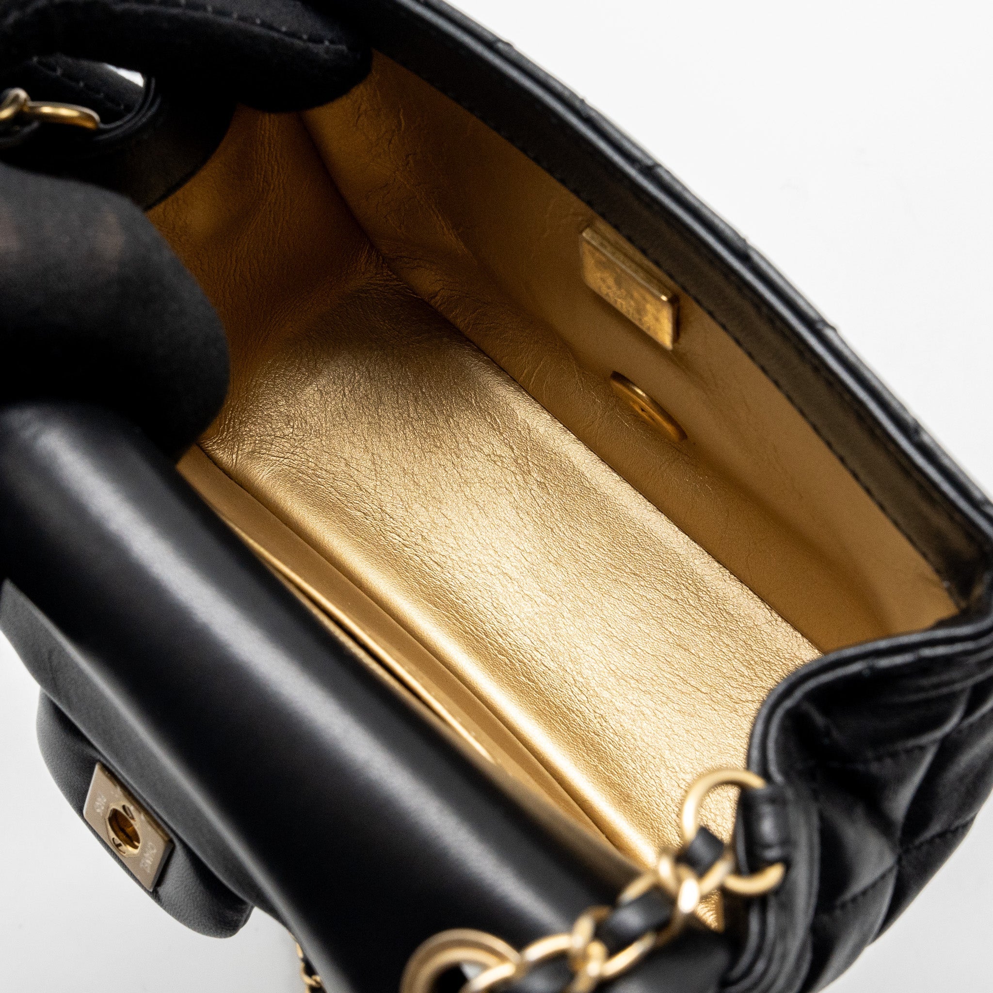 CHANEL PEARL CRUSH MINI SQUARE FLAP BAG LAMBSKIN BLACK GHW (MICROCHIP)
