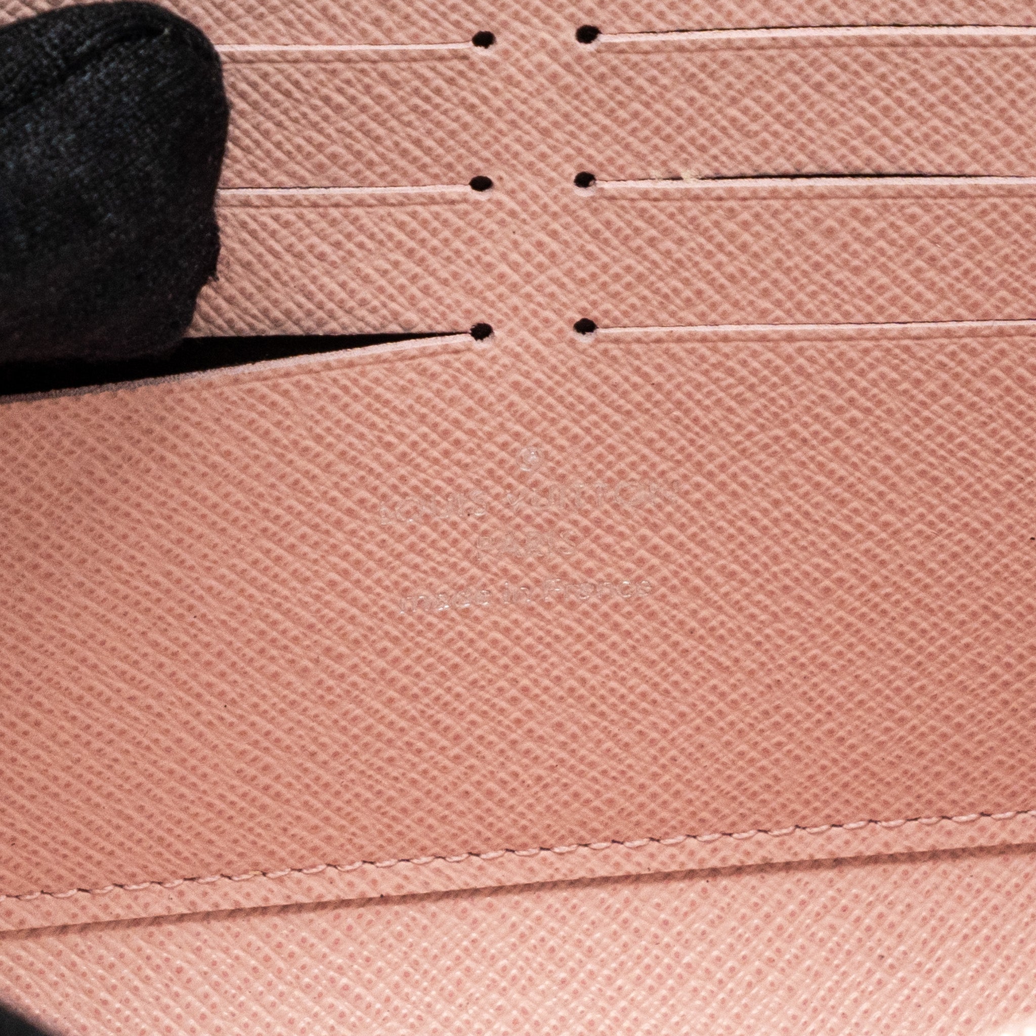 LOUIS VUITTON TWIST CHAIN POUCH EPI ROSE BALLERINE SHW