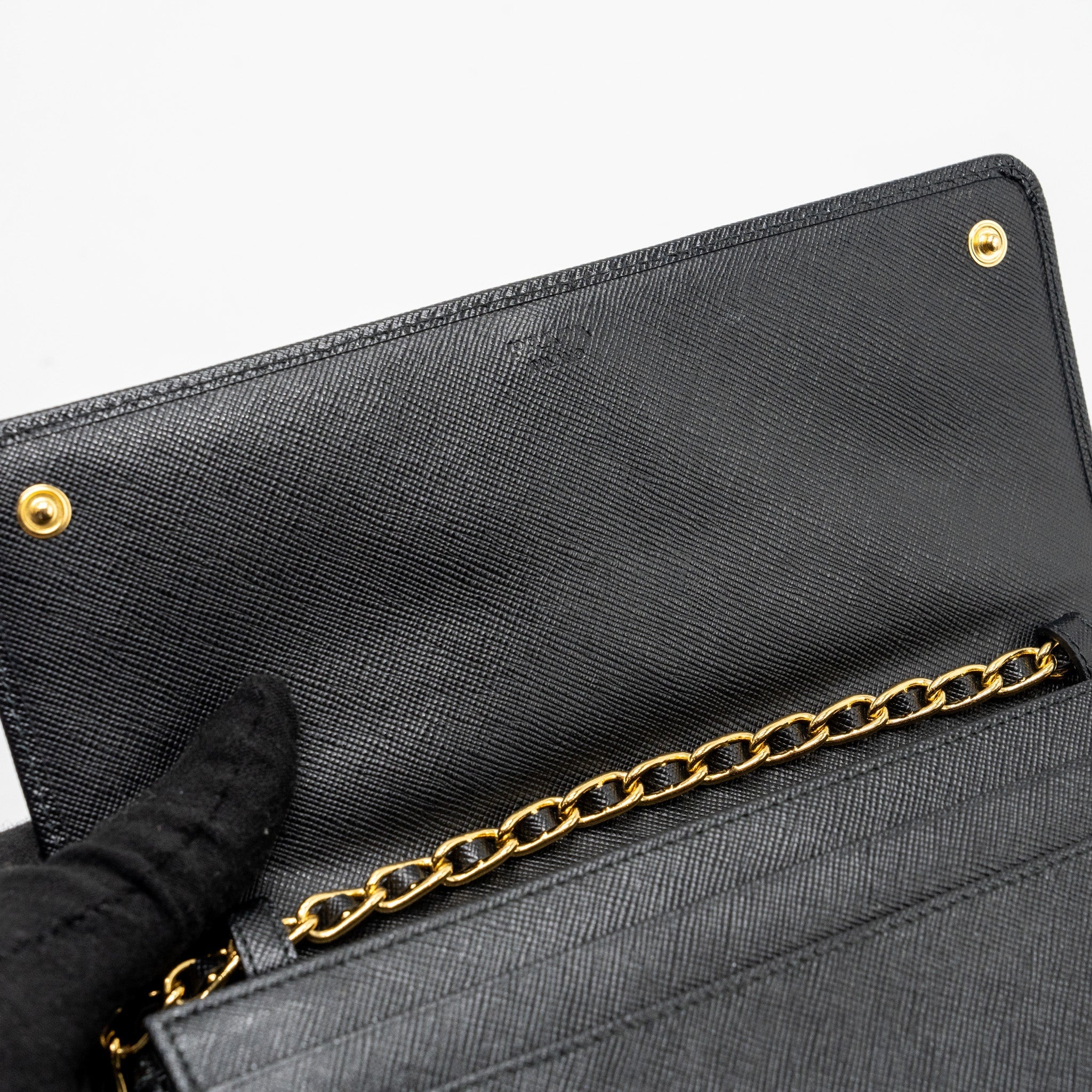 PRADA LONG WALLET WITH CHAIN SAFFIANO BLACK GHW
