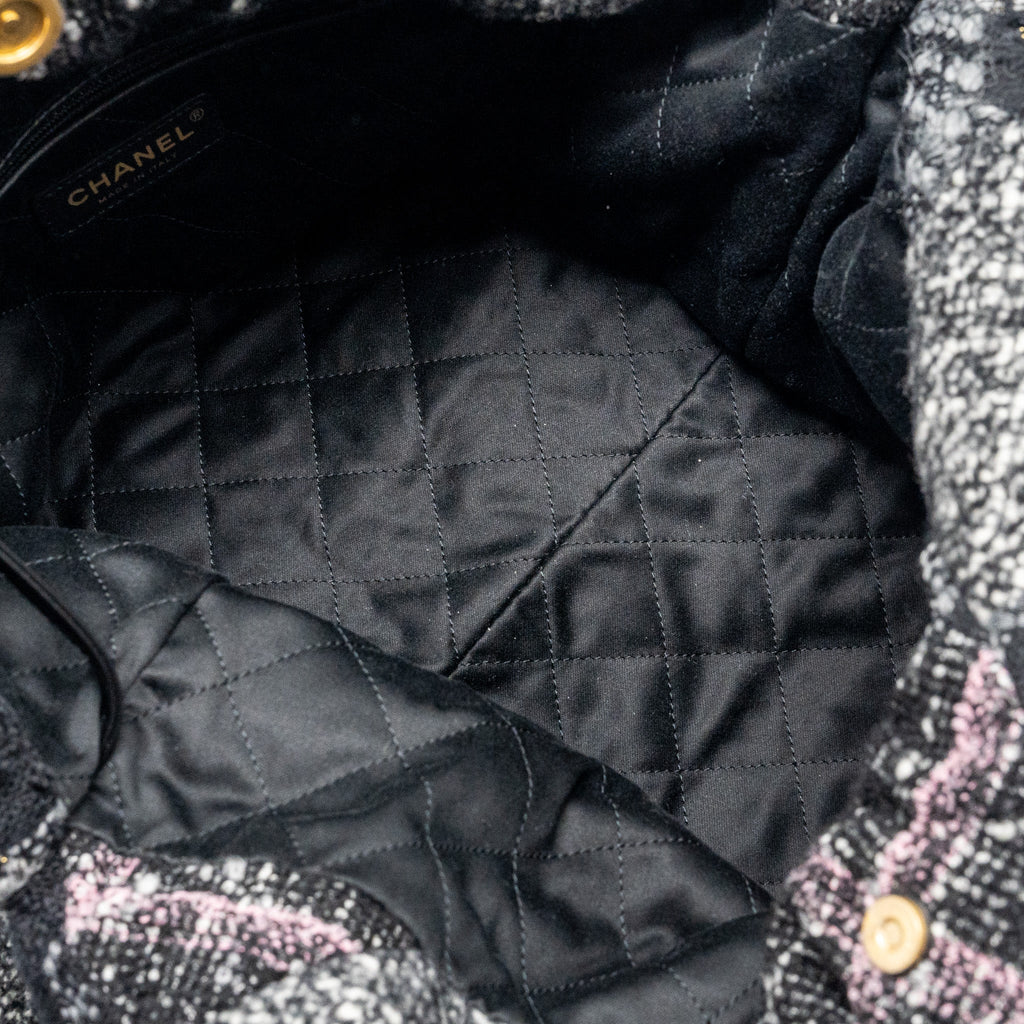 CHANEL MEDIUM 22 BAG FABRIC / TWEED MULTICOLOUR GHW (MICROCHIP)