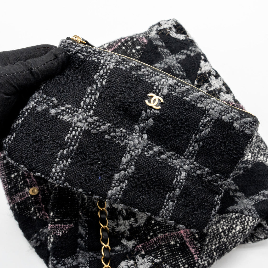 CHANEL MEDIUM 22 BAG FABRIC / TWEED MULTICOLOUR GHW (MICROCHIP)