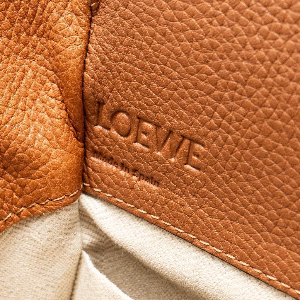 LOEWE X WILLIAM DE MORGAN MINI HAMMOCK FLORAL-EMBROIDERED SHOULDER BAG CALFSKIN TAN/ MULTICOLOUR GHW